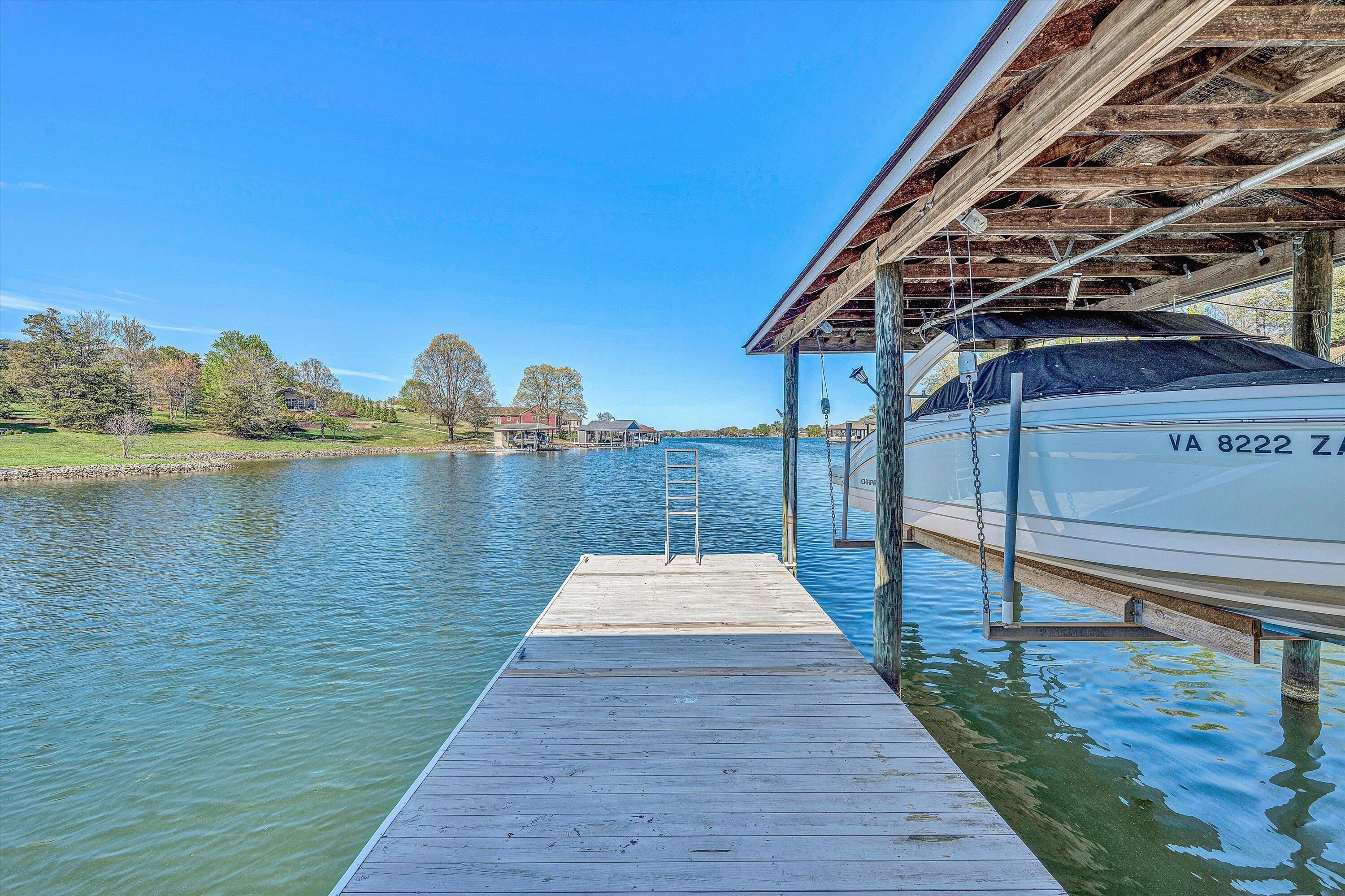 685 Compass Cove Cir, Moneta, Virginia image 46