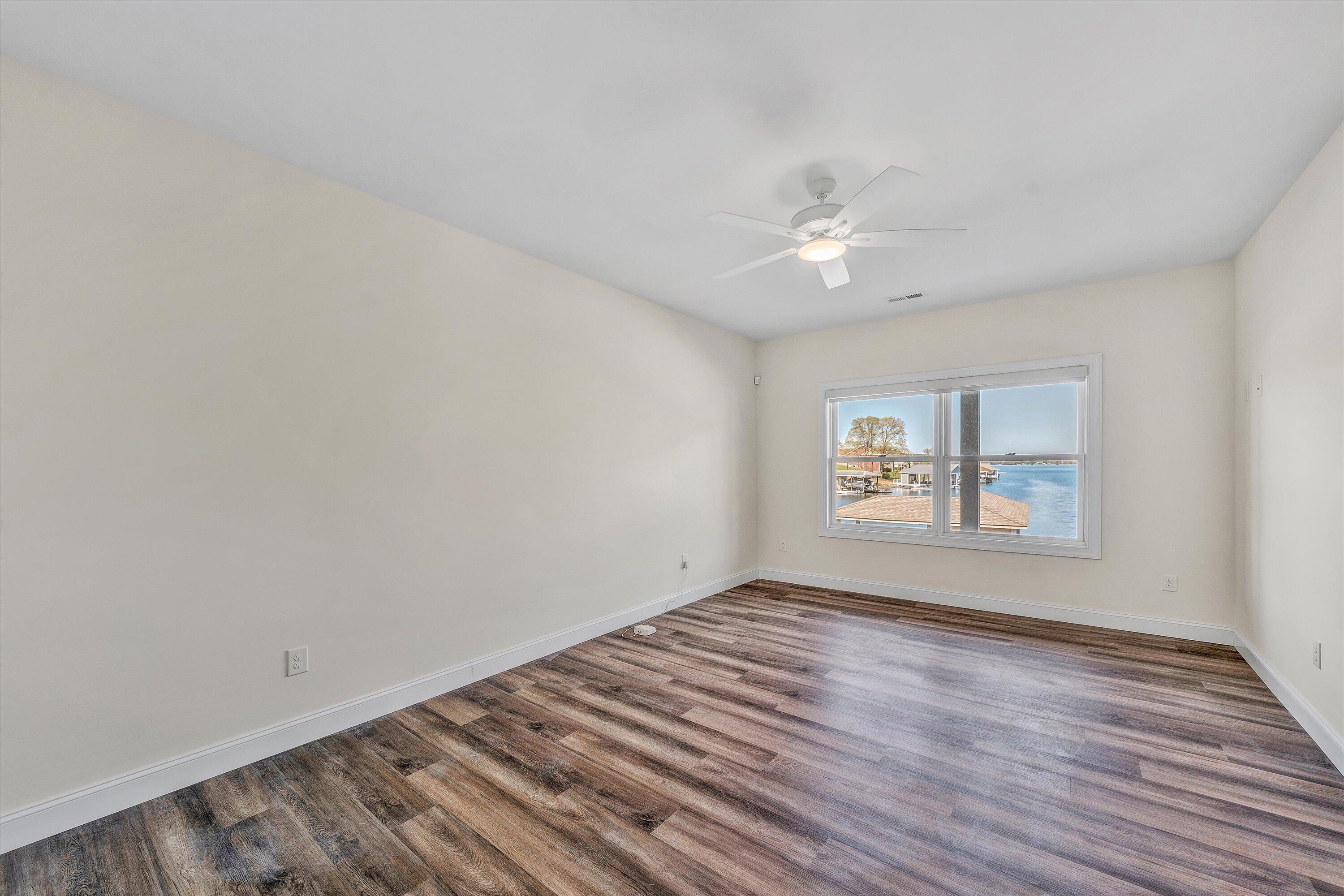685 Compass Cove Cir, Moneta, Virginia image 38