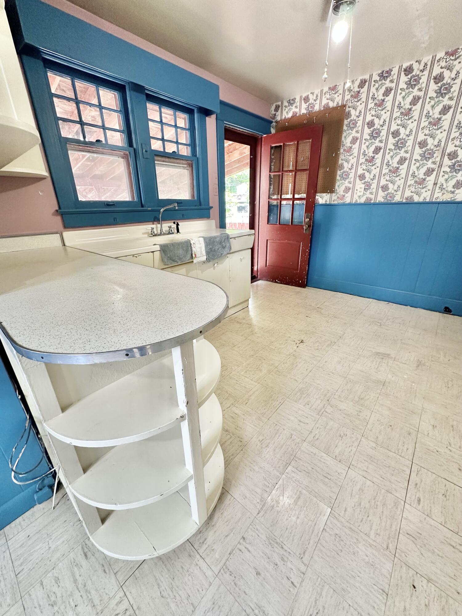 448 W Riverside St, Covington, Virginia image 31