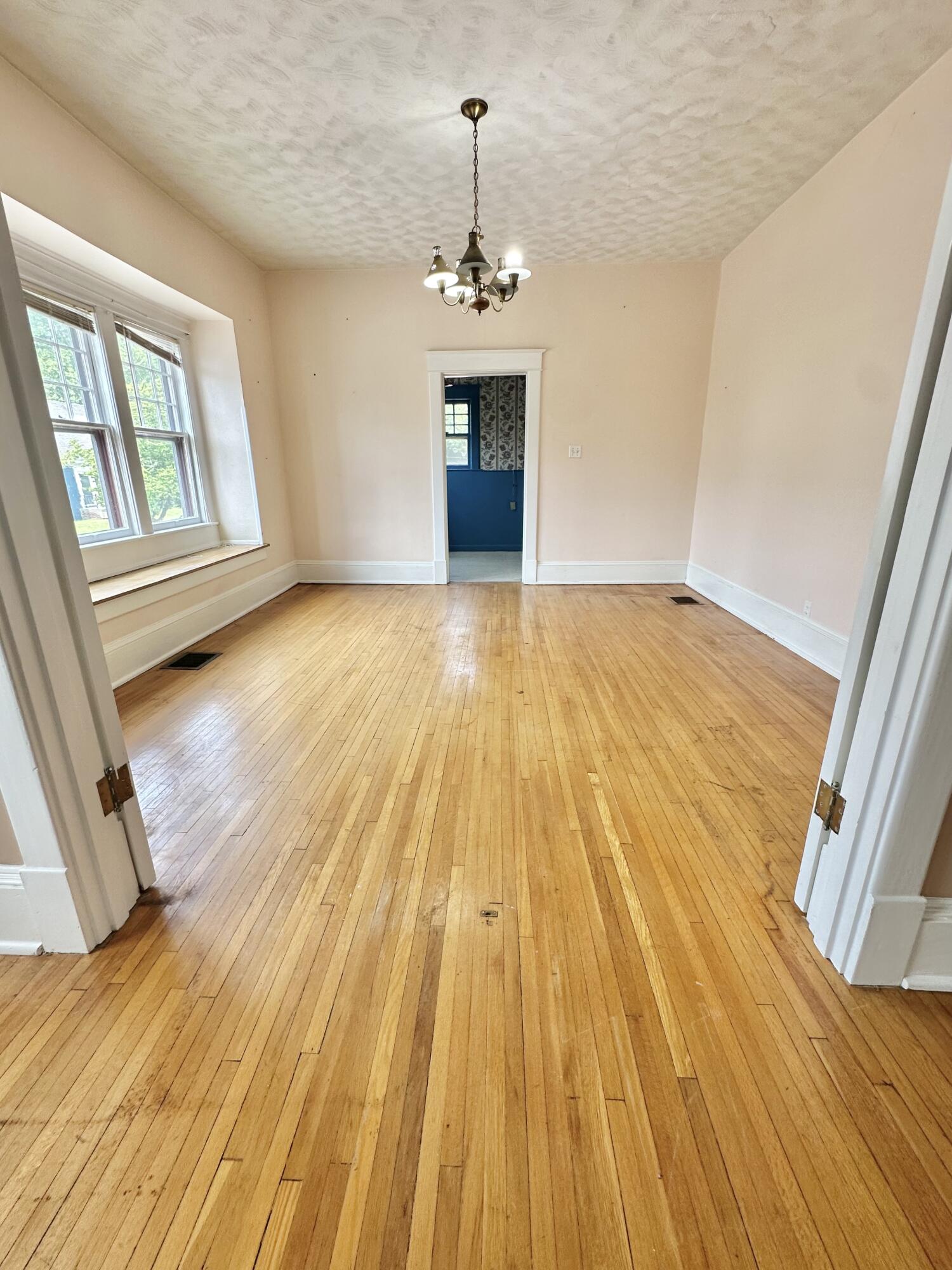 448 W Riverside St, Covington, Virginia image 25