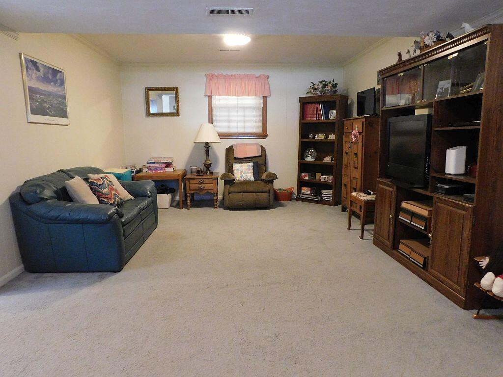 Roanoke, Virginia 24018, United States, 4 Bedrooms Bedrooms, ,2 BathroomsBathrooms,Residential,Active,221998