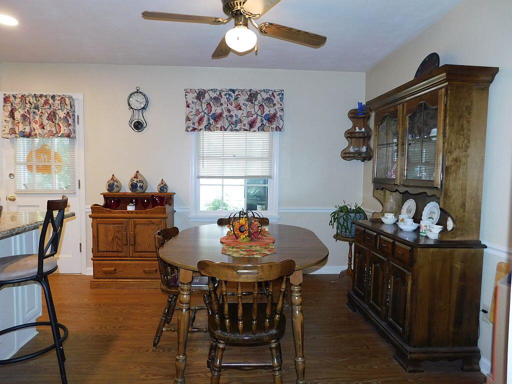 Roanoke, Virginia 24018, United States, 4 Bedrooms Bedrooms, ,2 BathroomsBathrooms,Residential,Active,221998