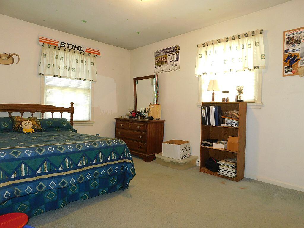 Roanoke, Virginia 24018, United States, 4 Bedrooms Bedrooms, ,2 BathroomsBathrooms,Residential,Active,221998