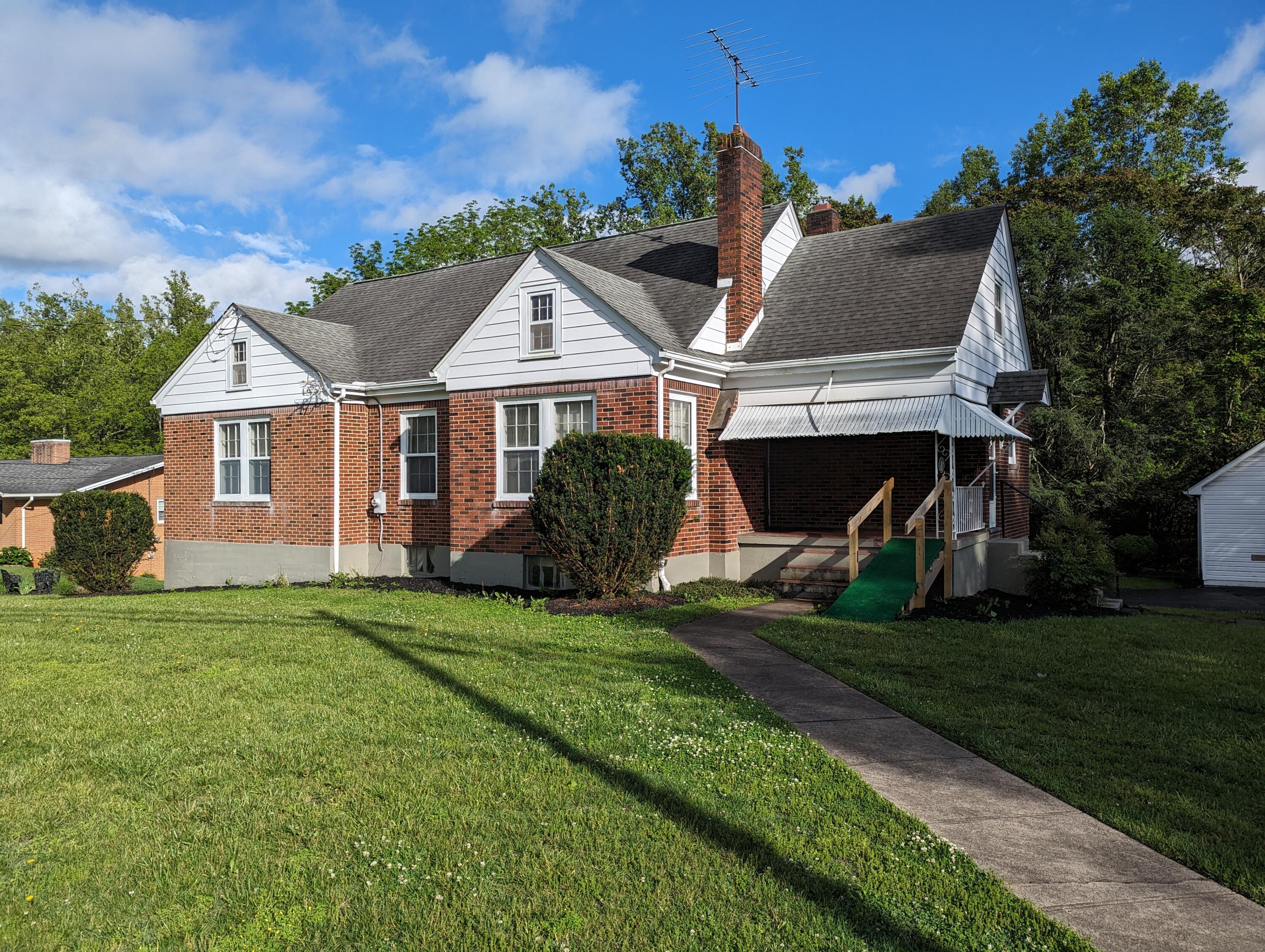 1987 Franklin St, Rocky Mount, Virginia image 1