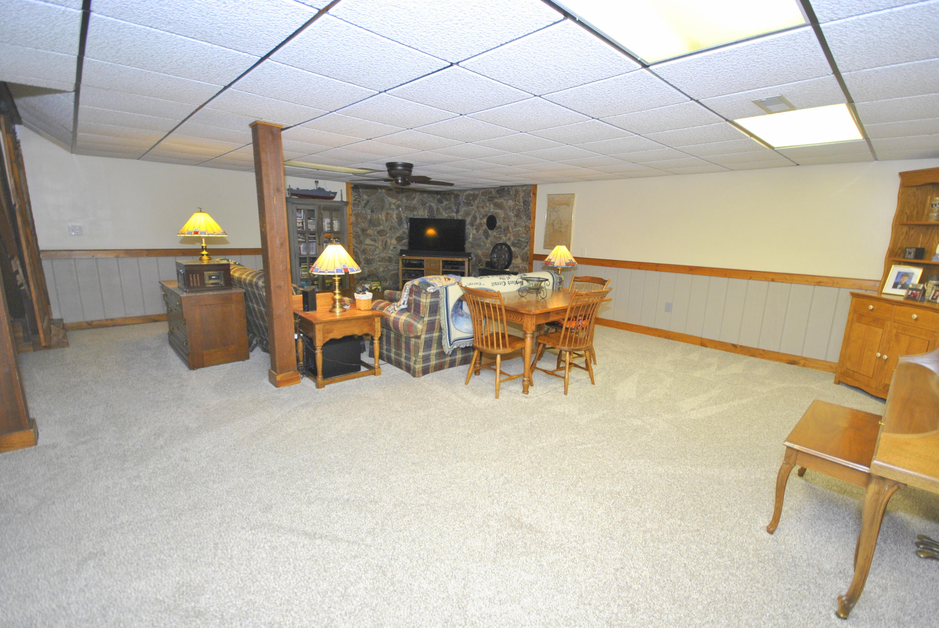 Bedford, Virginia 24523, United States, 4 Bedrooms Bedrooms, ,3 BathroomsBathrooms,Residential,Active,146264