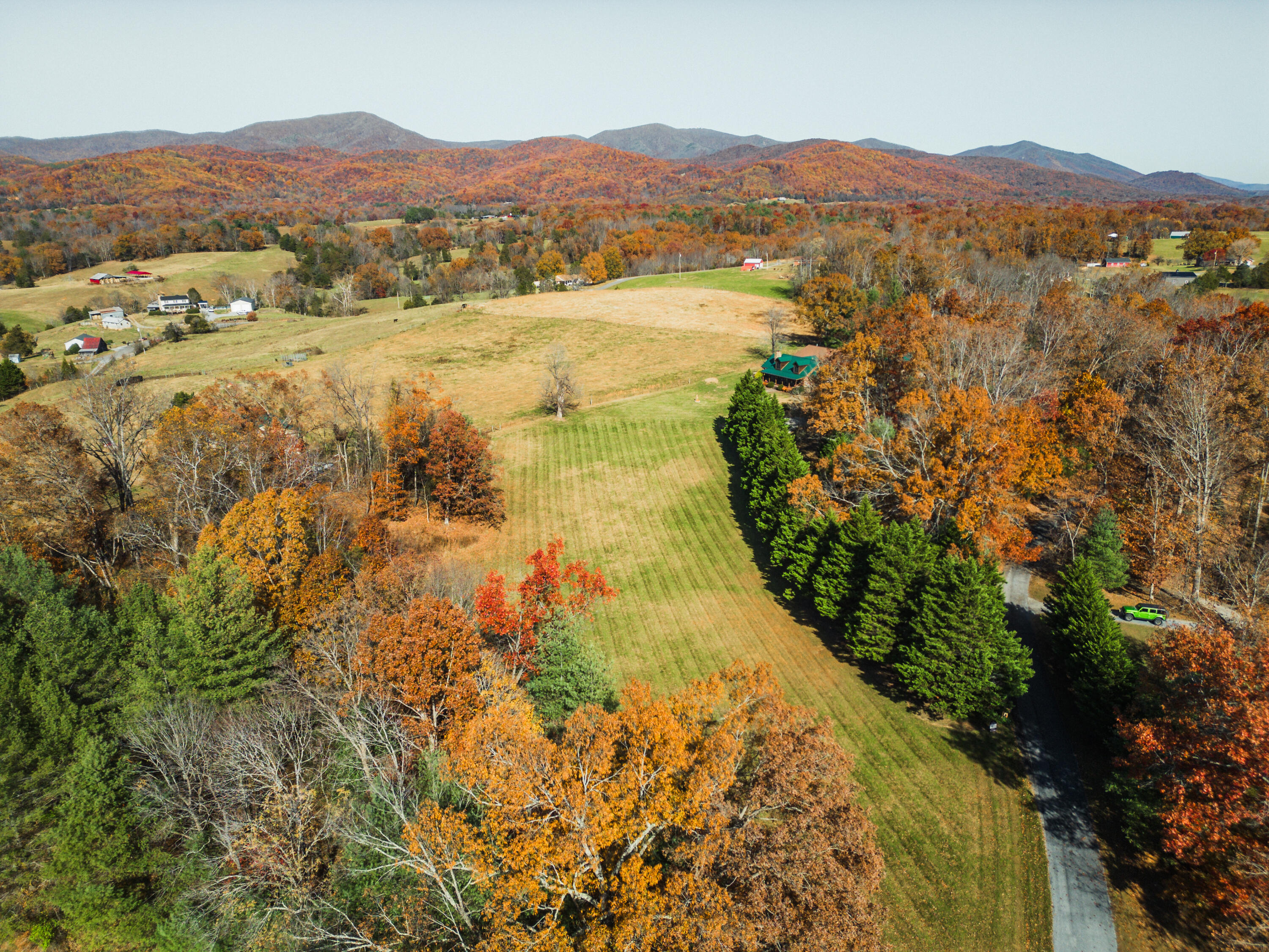 Bedford, Virginia 24523, United States, 4 Bedrooms Bedrooms, ,3 BathroomsBathrooms,Residential,Active,146264