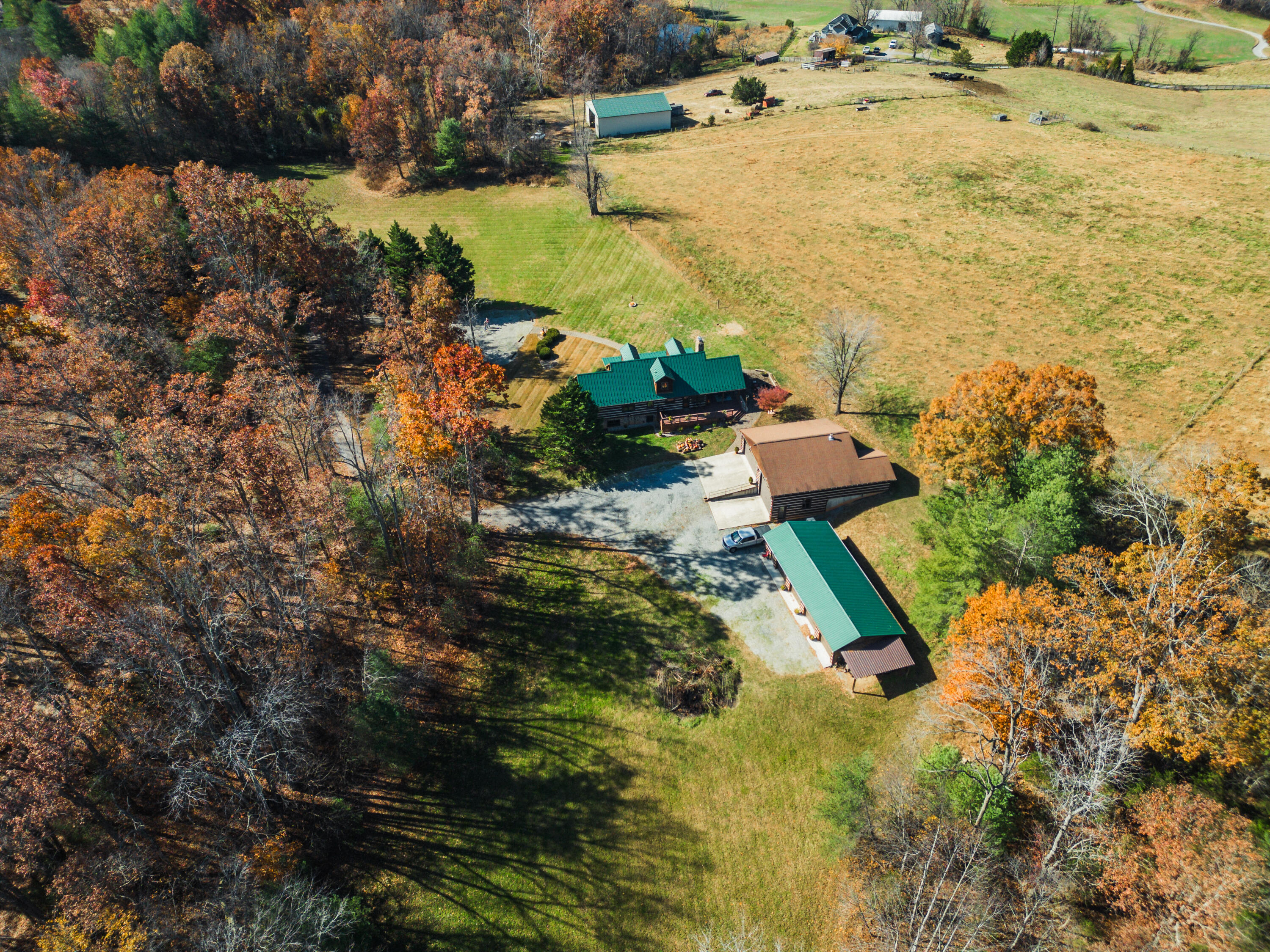 Bedford, Virginia 24523, United States, 4 Bedrooms Bedrooms, ,3 BathroomsBathrooms,Residential,Active,146264