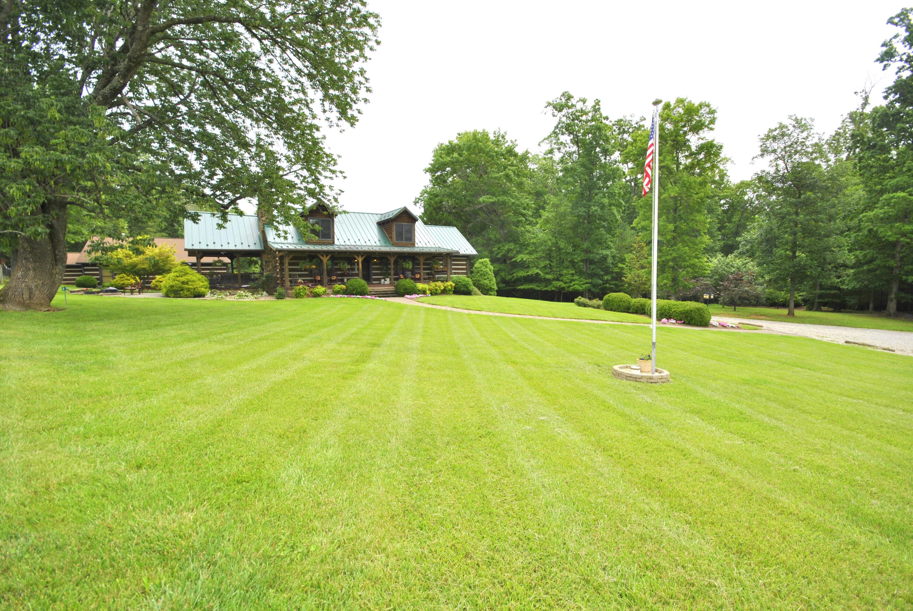 Bedford, Virginia 24523, United States, 4 Bedrooms Bedrooms, ,3 BathroomsBathrooms,Residential,Active,146264