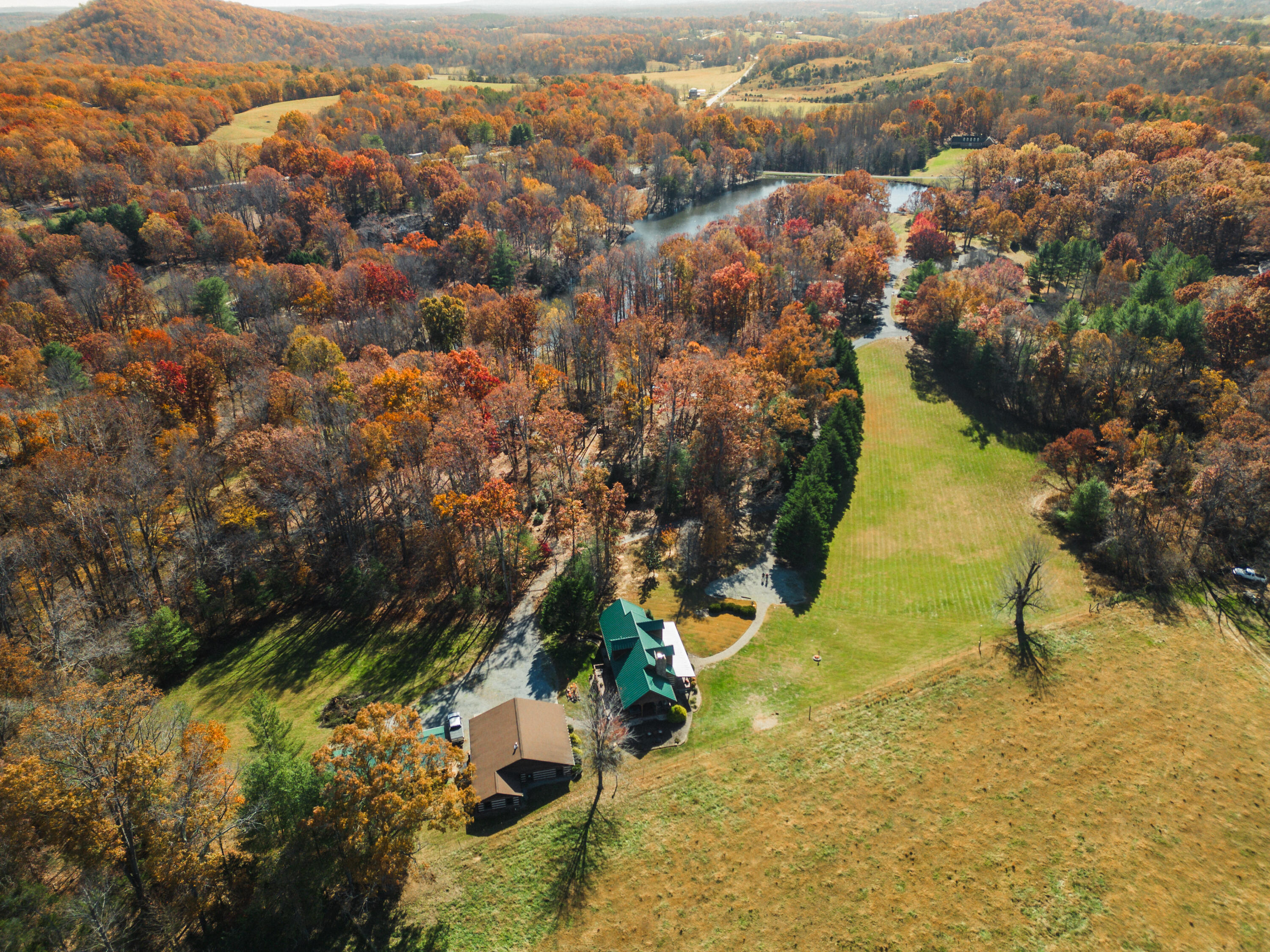 Bedford, Virginia 24523, United States, 4 Bedrooms Bedrooms, ,3 BathroomsBathrooms,Residential,Active,146264