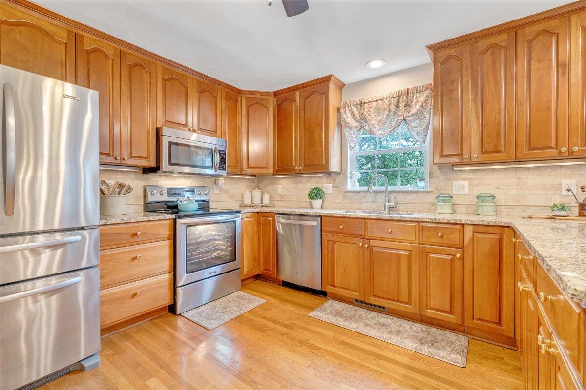 610 Crystal Anne Ln, Roanoke, Virginia image 19