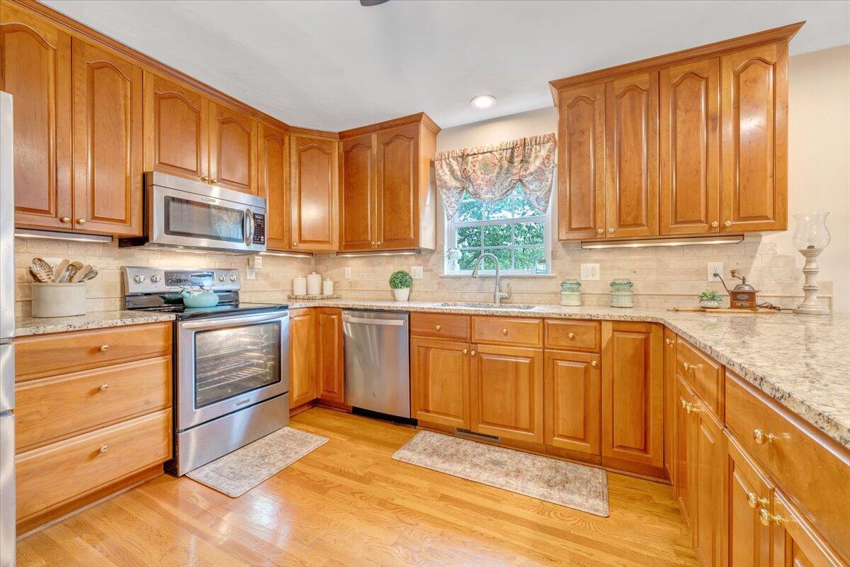 610 Crystal Anne Ln, Roanoke, Virginia image 18