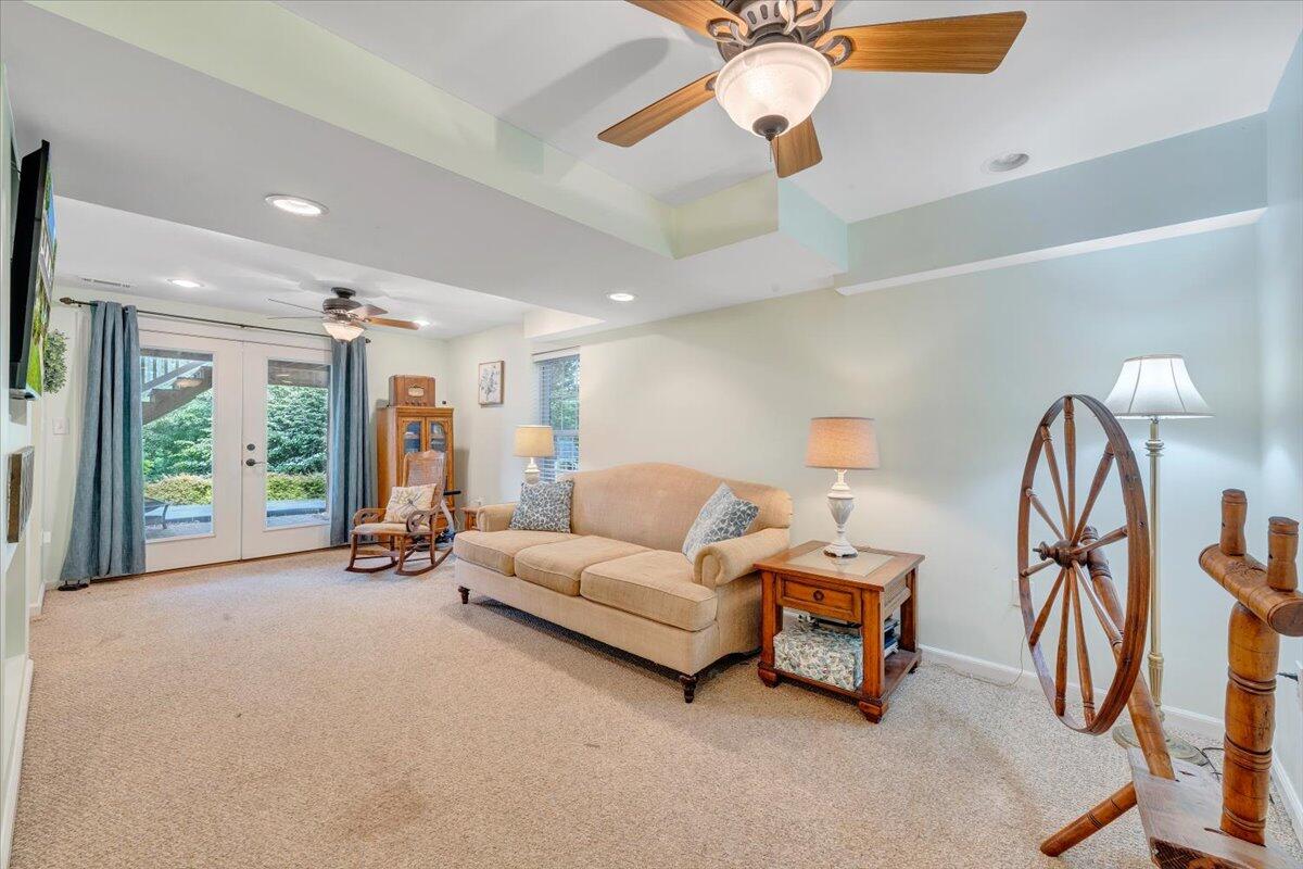 610 Crystal Anne Ln, Roanoke, Virginia image 42