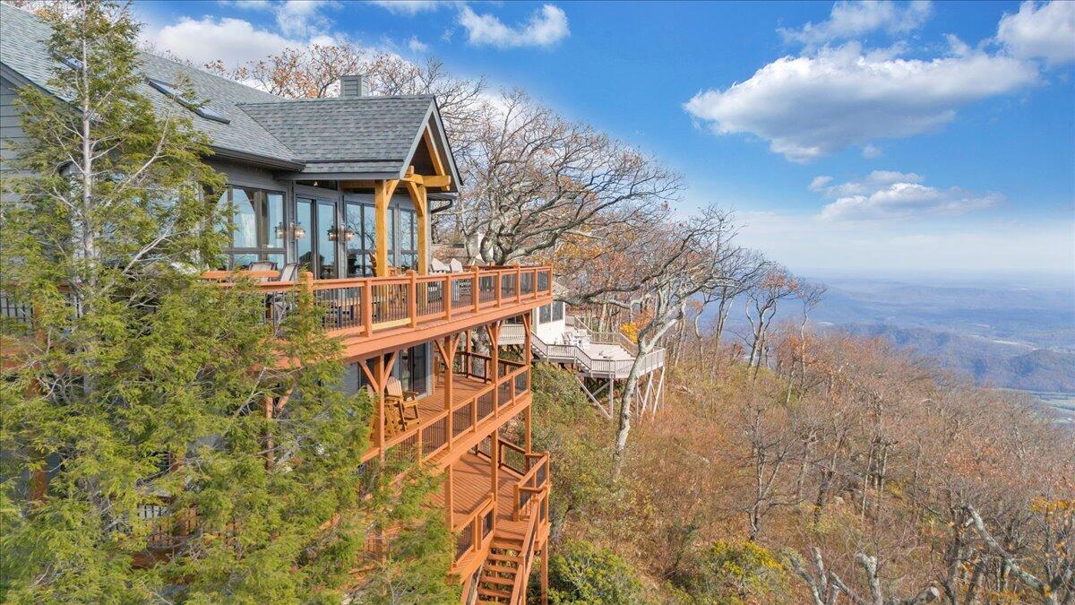 Wintergreen, Virginia 22958, United States, 6 Bedrooms Bedrooms, ,6 BathroomsBathrooms,Residential,Active,32492