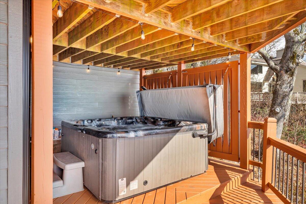 Wintergreen, Virginia 22958, United States, 6 Bedrooms Bedrooms, ,6 BathroomsBathrooms,Residential,Active,32492