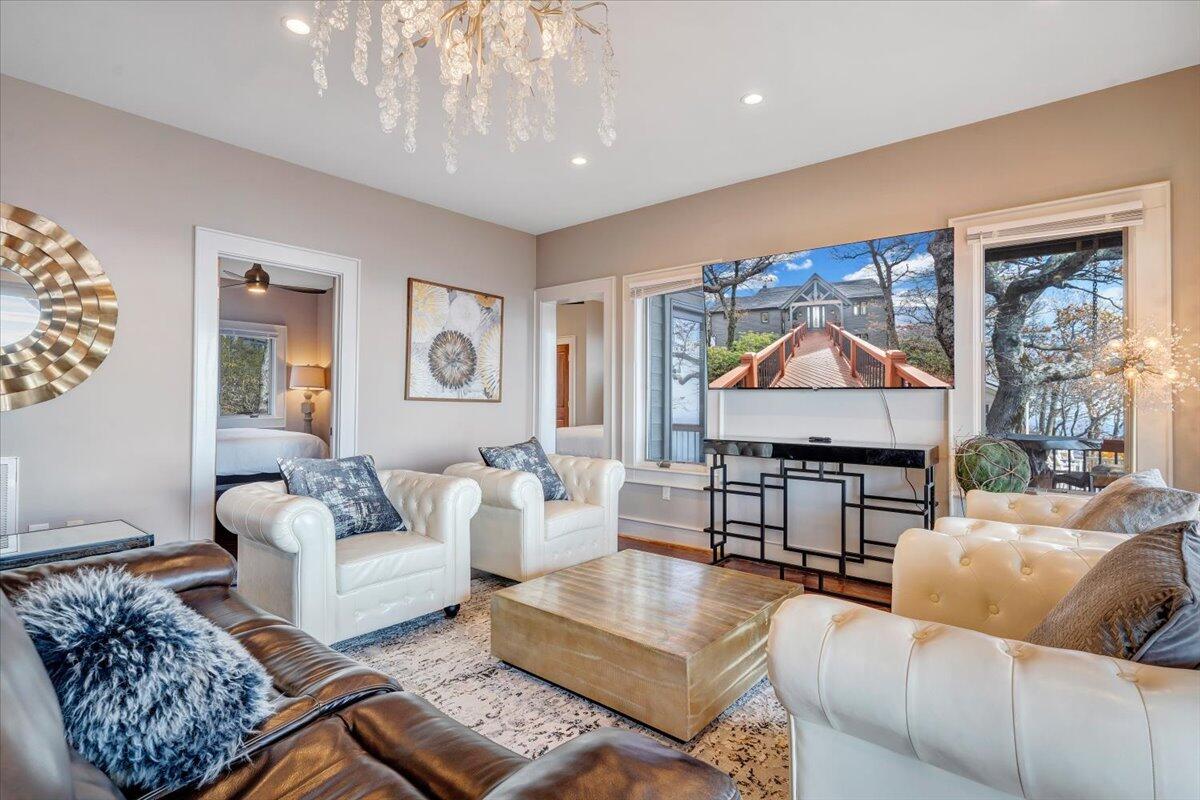 Wintergreen, Virginia 22958, United States, 6 Bedrooms Bedrooms, ,6 BathroomsBathrooms,Residential,Active,32492