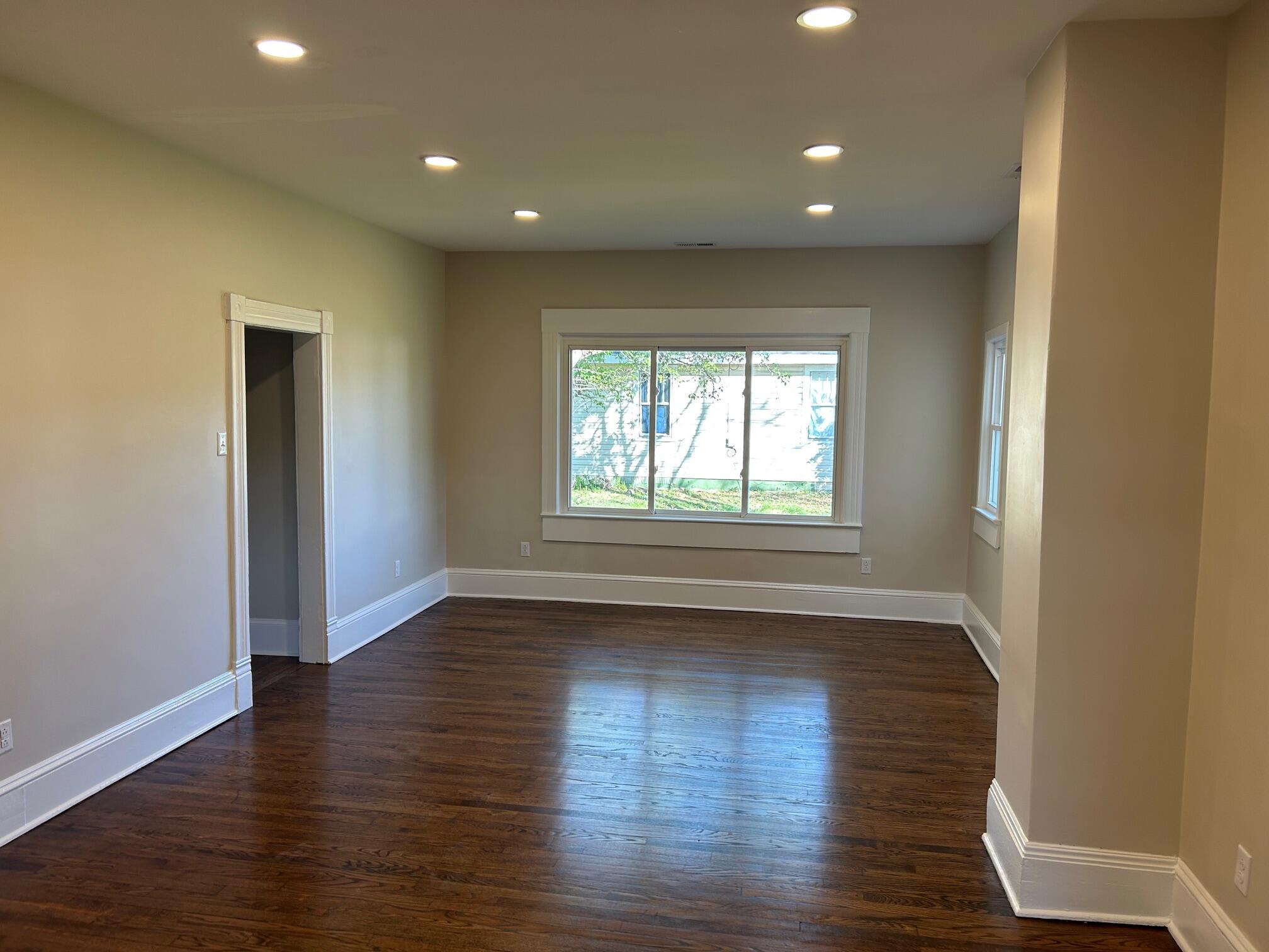 702 Front Ave, Salem, Virginia image 13