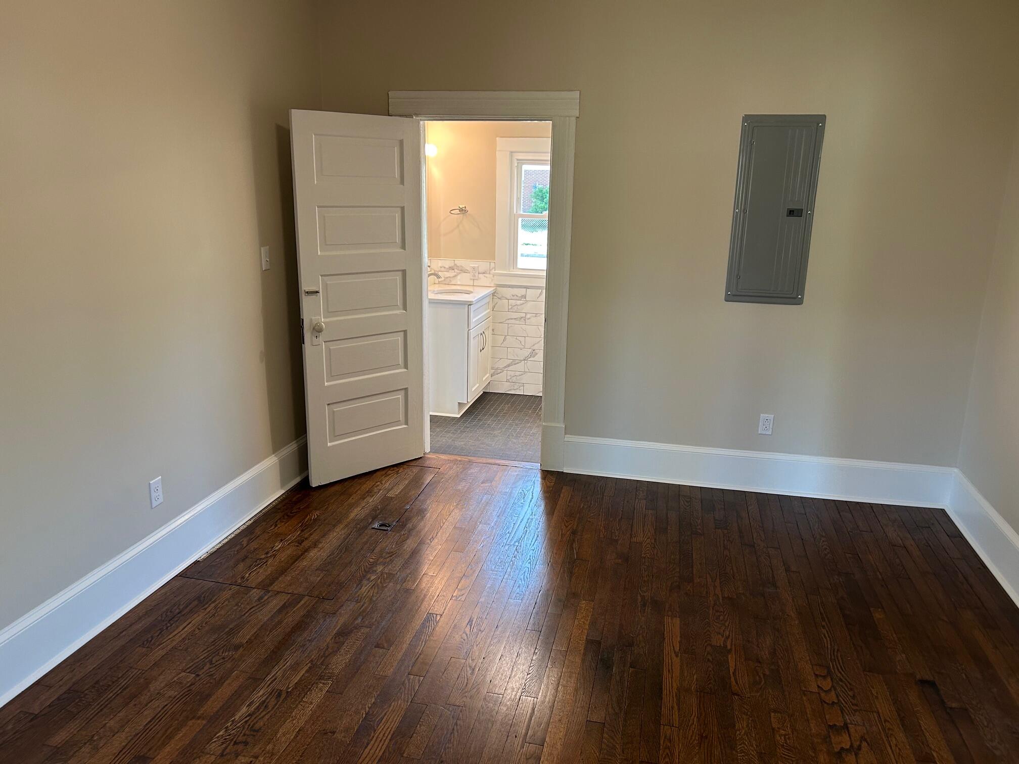 702 Front Ave, Salem, Virginia image 17