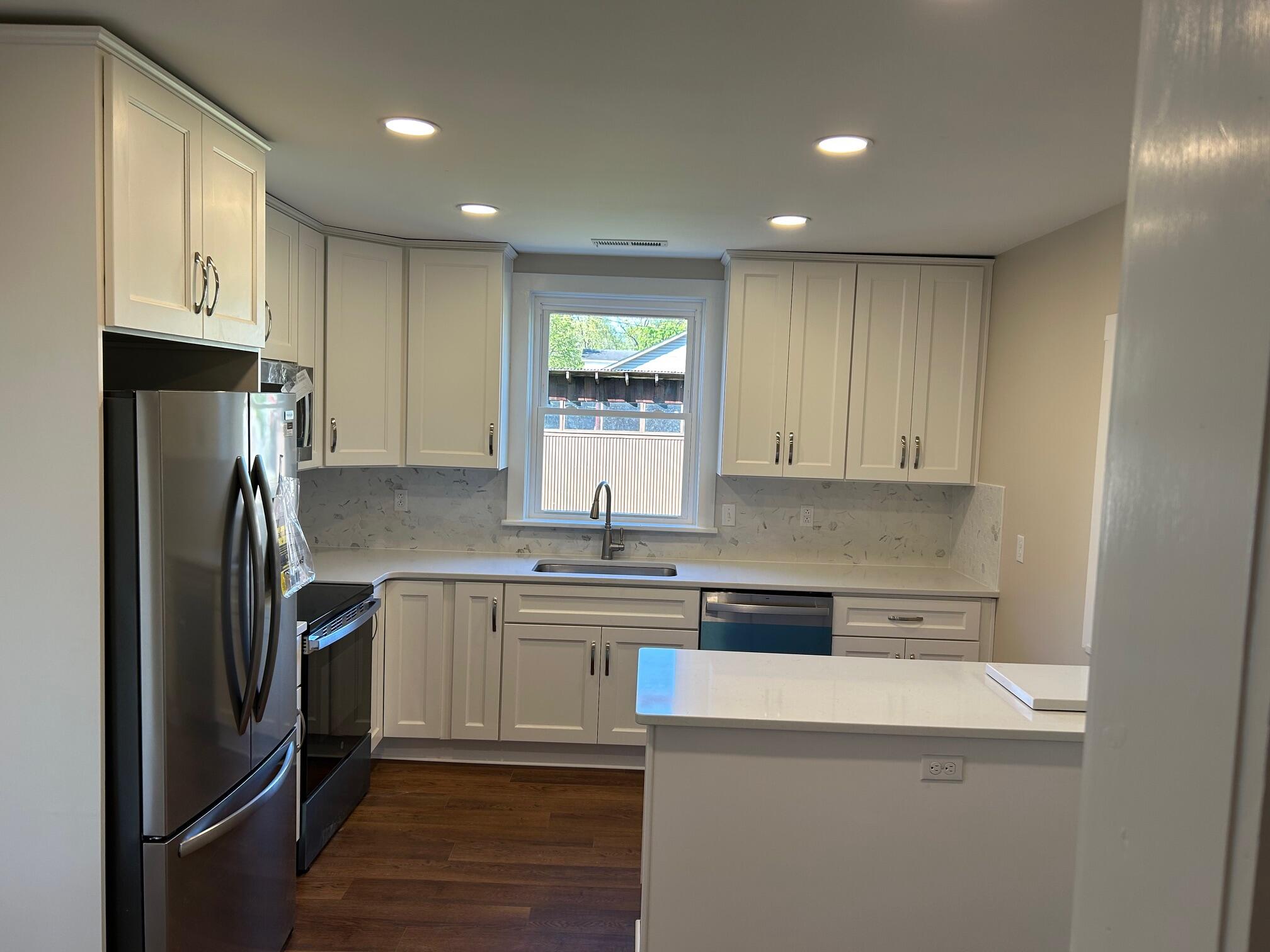 702 Front Ave, Salem, Virginia image 18