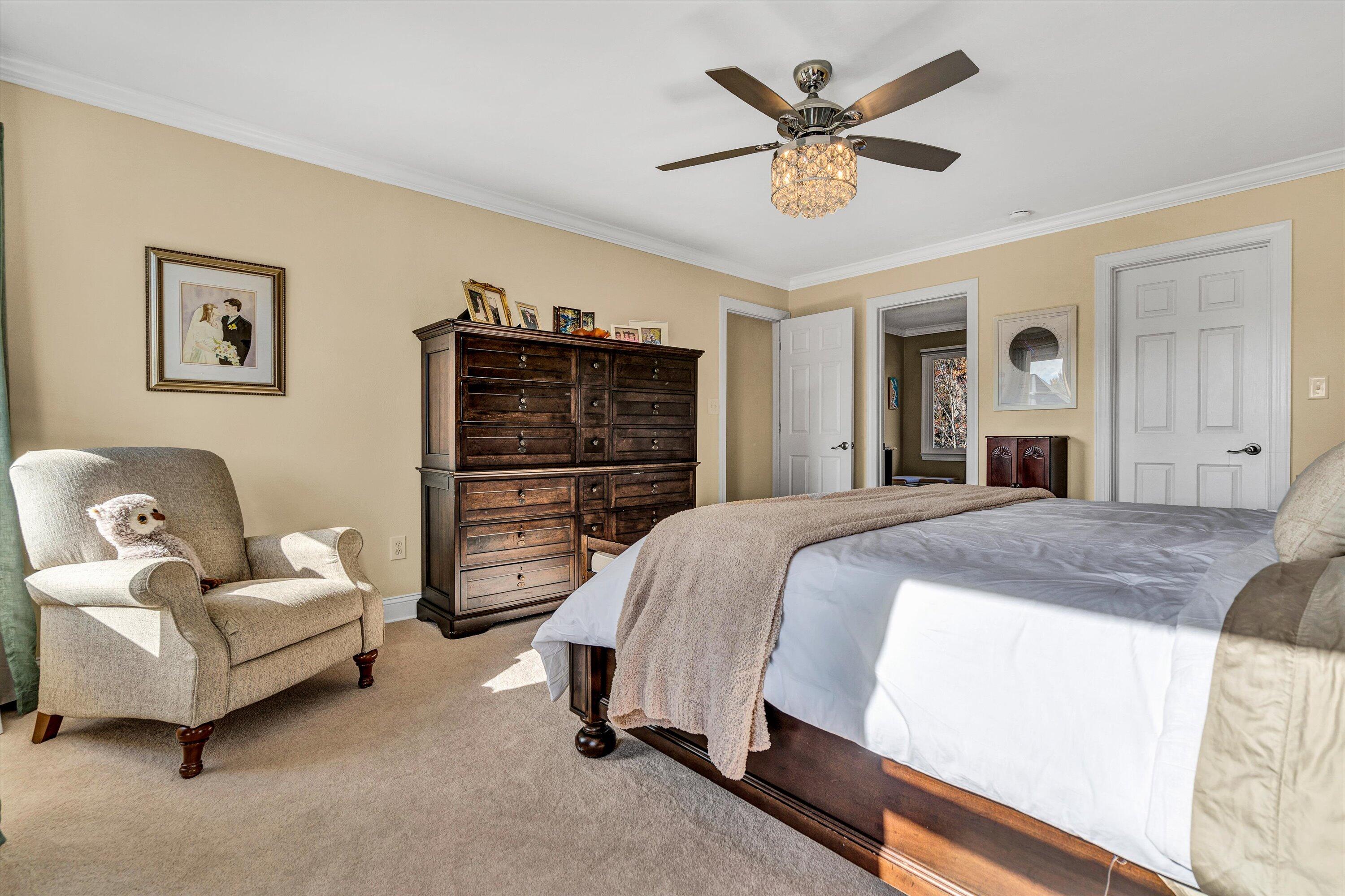 Roanoke, Virginia 24018, United States, 4 Bedrooms Bedrooms, ,4 BathroomsBathrooms,Residential,Pending,82091