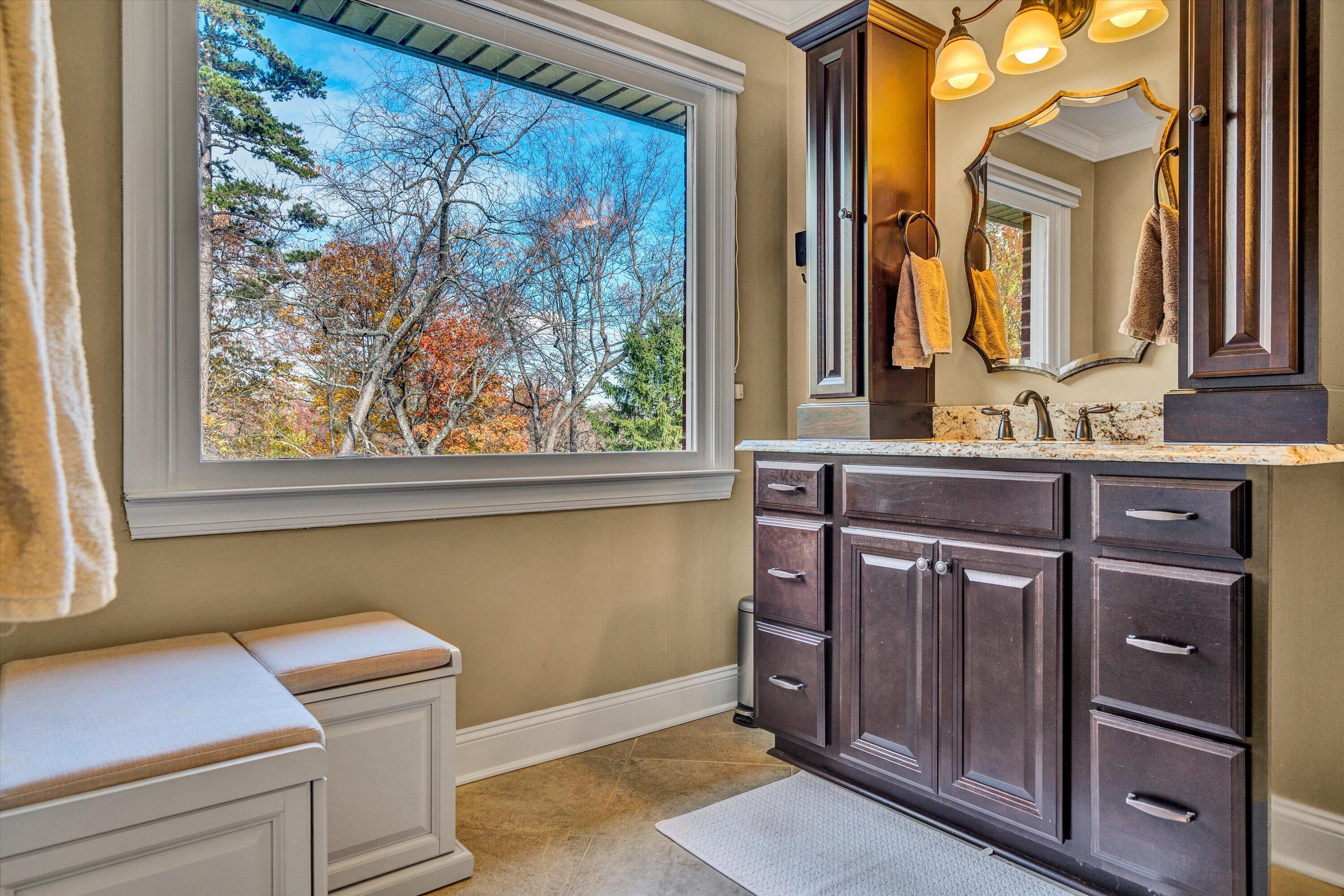 Roanoke, Virginia 24018, United States, 4 Bedrooms Bedrooms, ,4 BathroomsBathrooms,Residential,Pending,82091