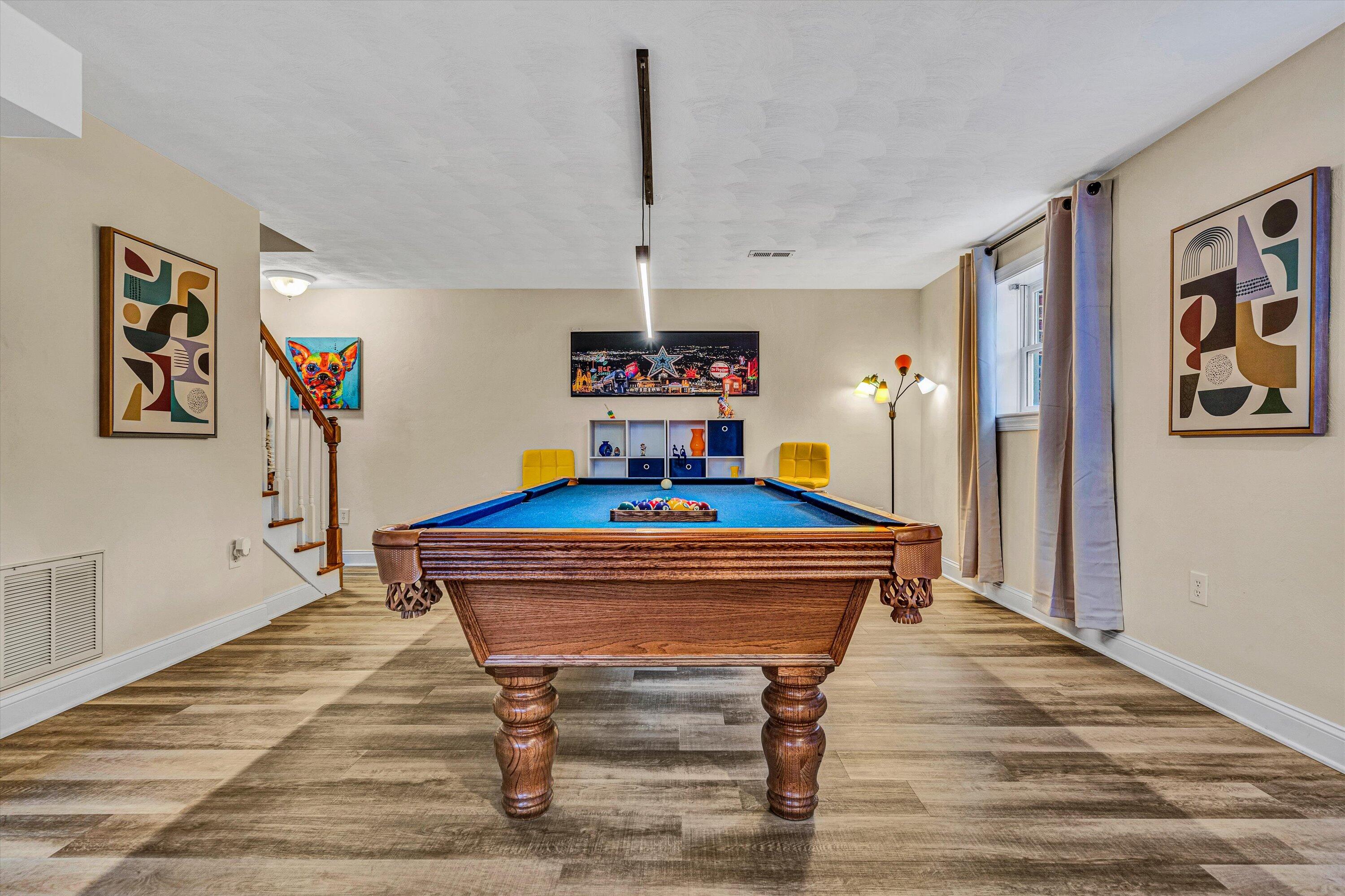 Roanoke, Virginia 24018, United States, 4 Bedrooms Bedrooms, ,4 BathroomsBathrooms,Residential,Pending,82091