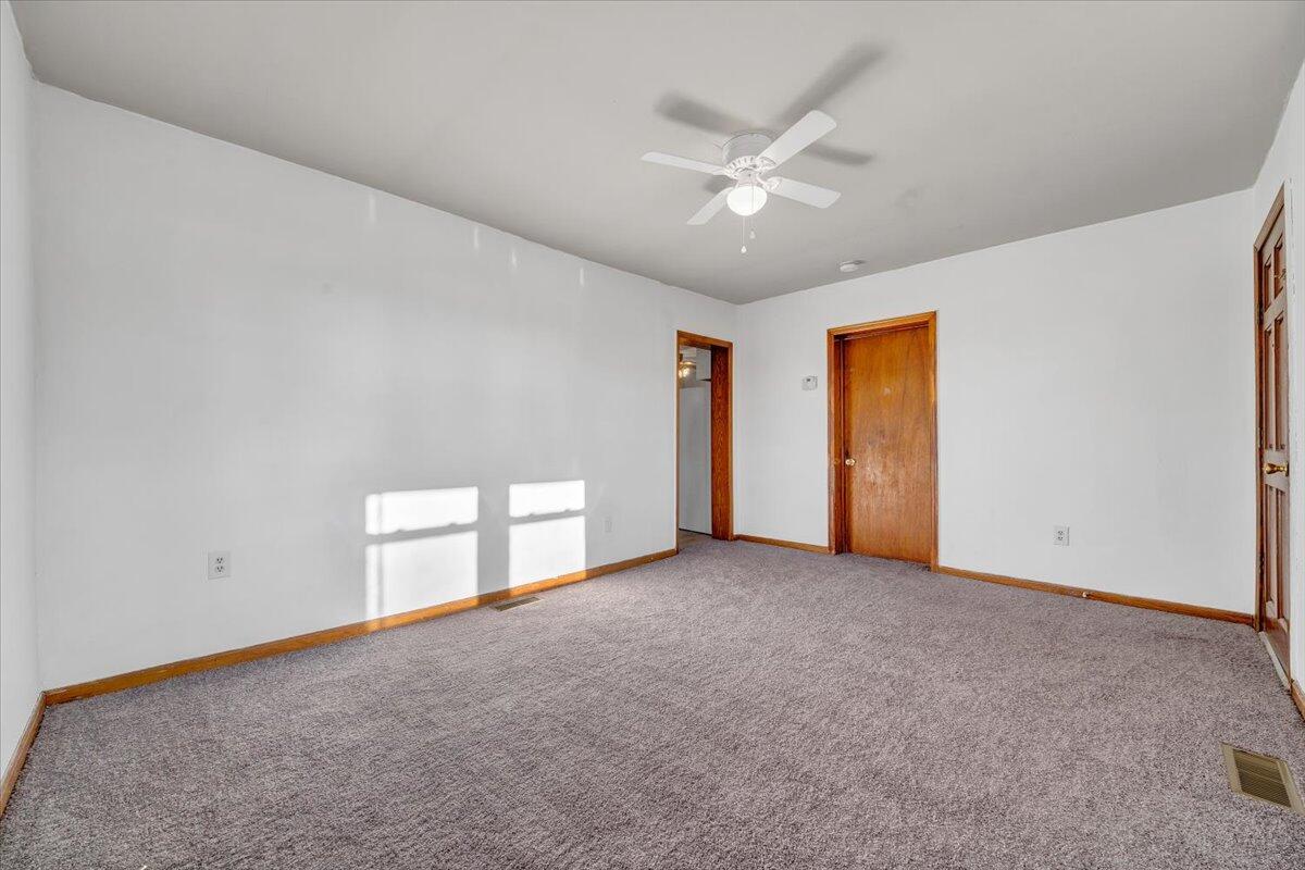 126 10 1/2 St, Roanoke, Virginia image 6