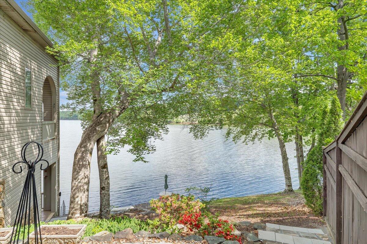 389 Blue Lake Rd, Union Hall, Virginia image 4