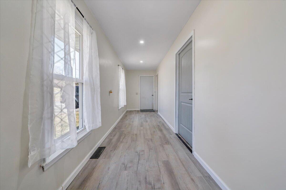 282 Lakeview Dr, Roanoke, Virginia image 17