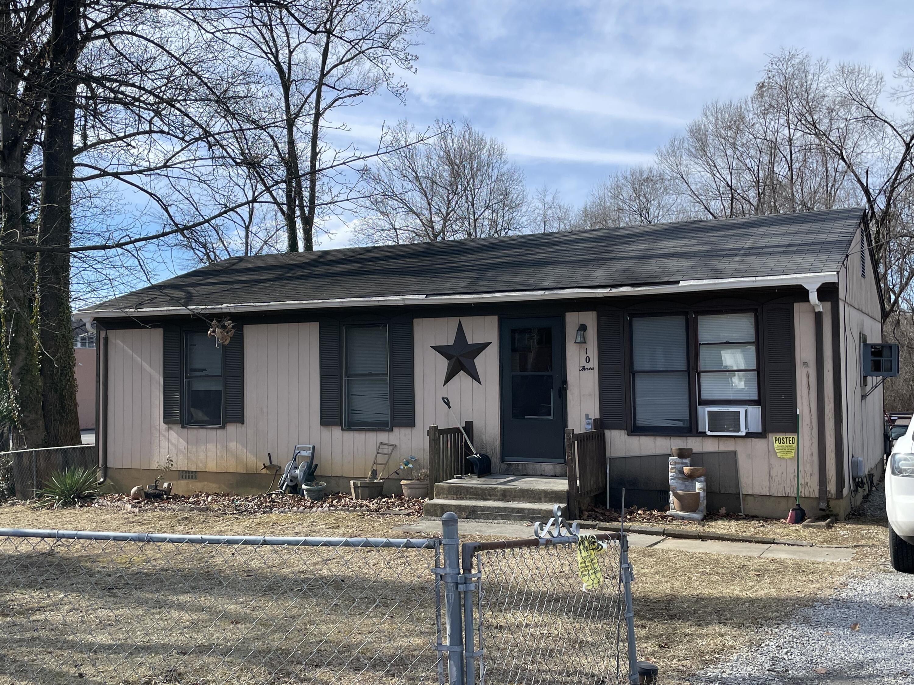 103 Ross St, Salem, Virginia image 1