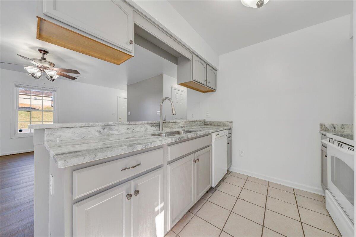515 E Jackson Ave, Vinton, Virginia image 27