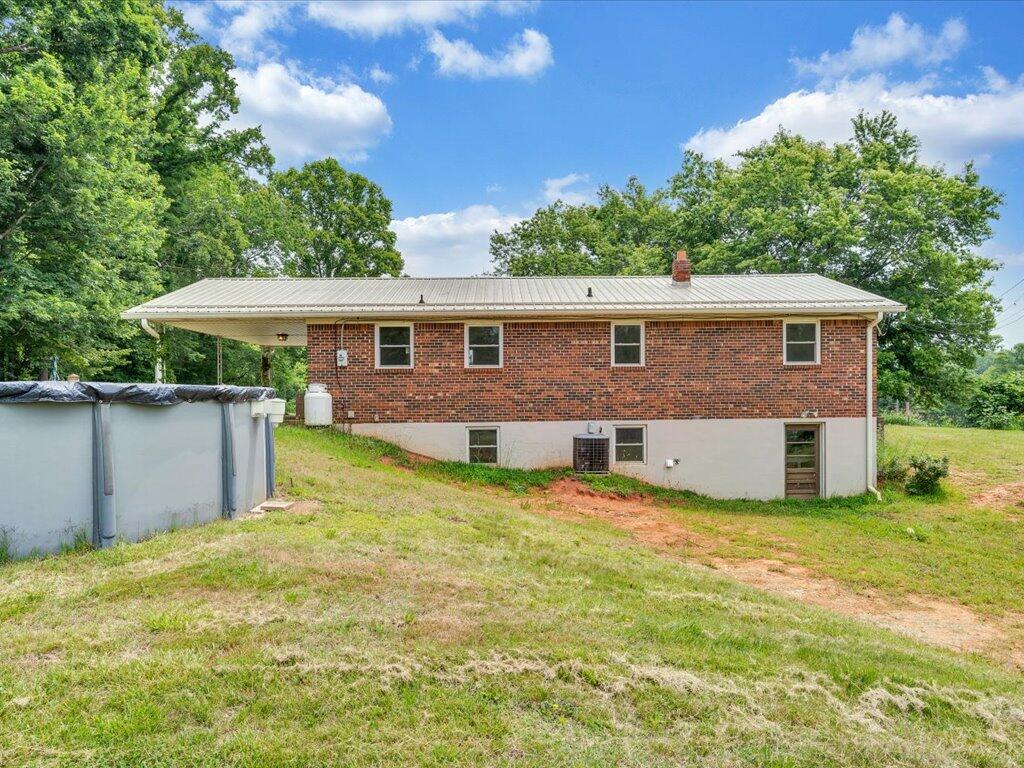 1185 County Line Rd, Bassett, Ohio image 39