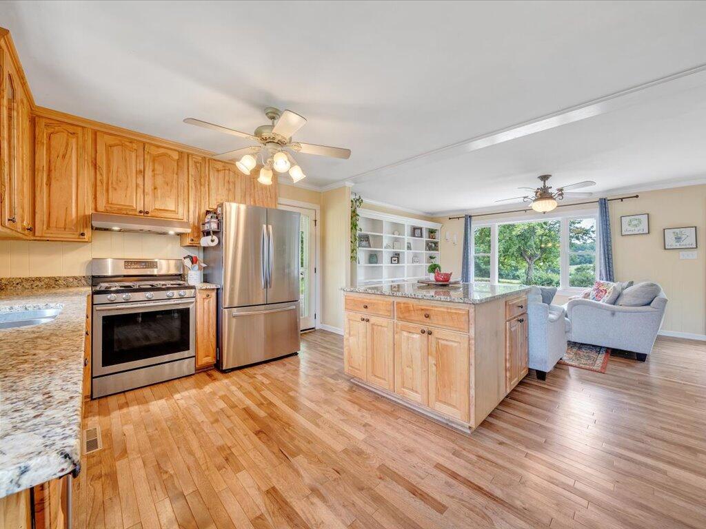 1185 County Line Rd, Bassett, Ohio image 17