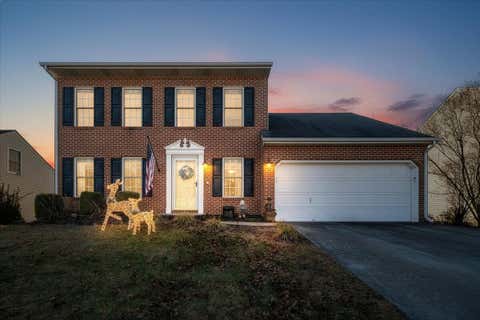 Homes For Sale - 6124 Carolina Trl<br/> Roanoke, VA 24019