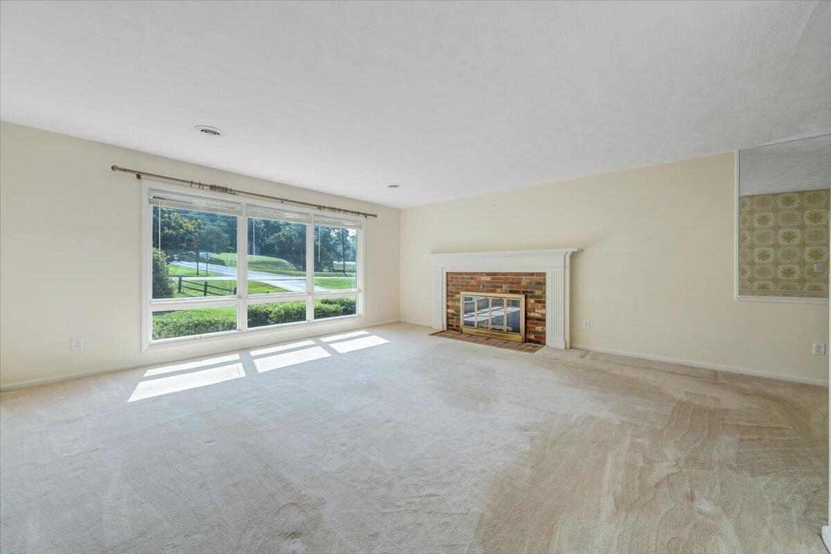 1207 Laymantown Rd, Troutville, Virginia image 9