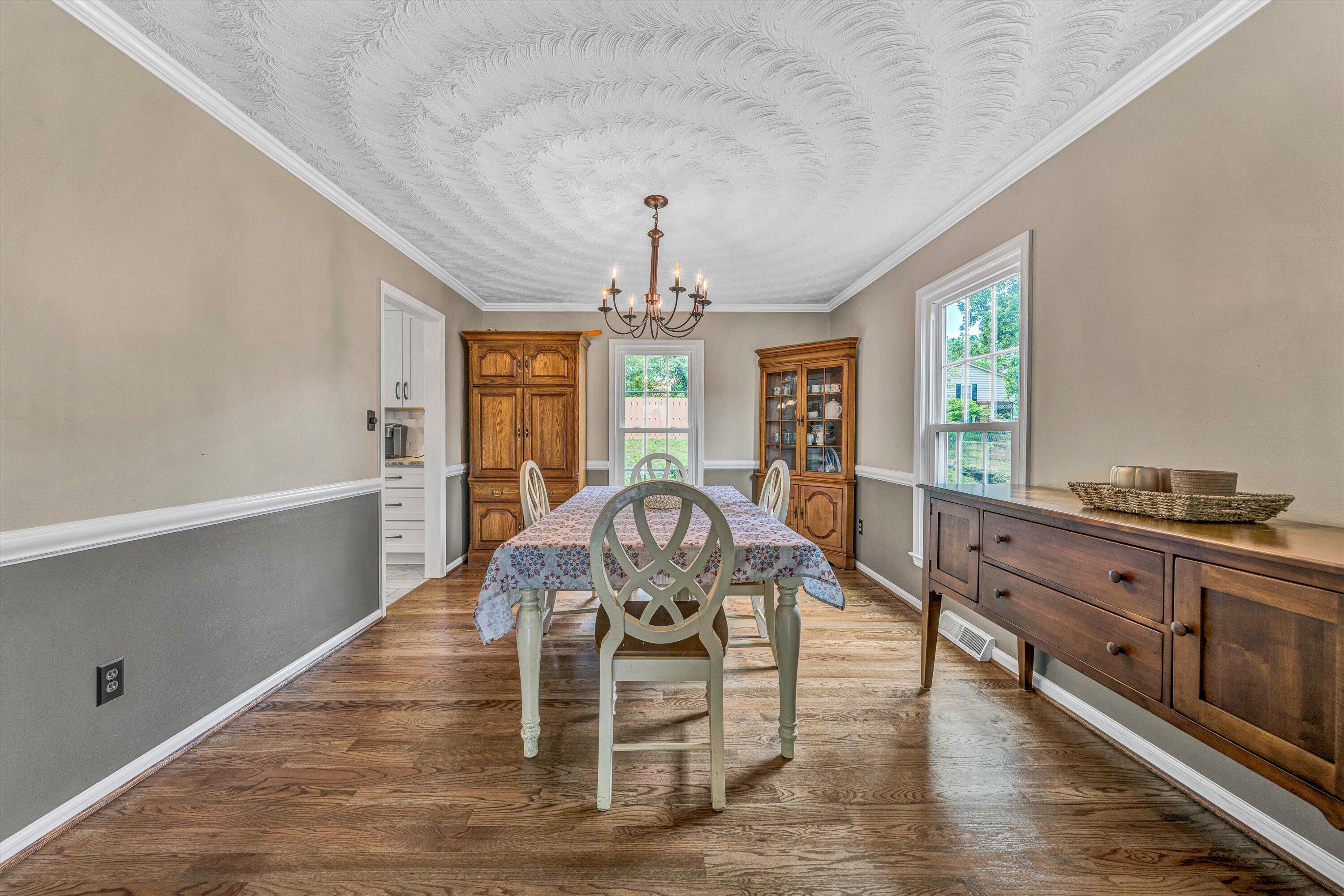 2716 Bobolink Ln, Roanoke, Virginia image 12