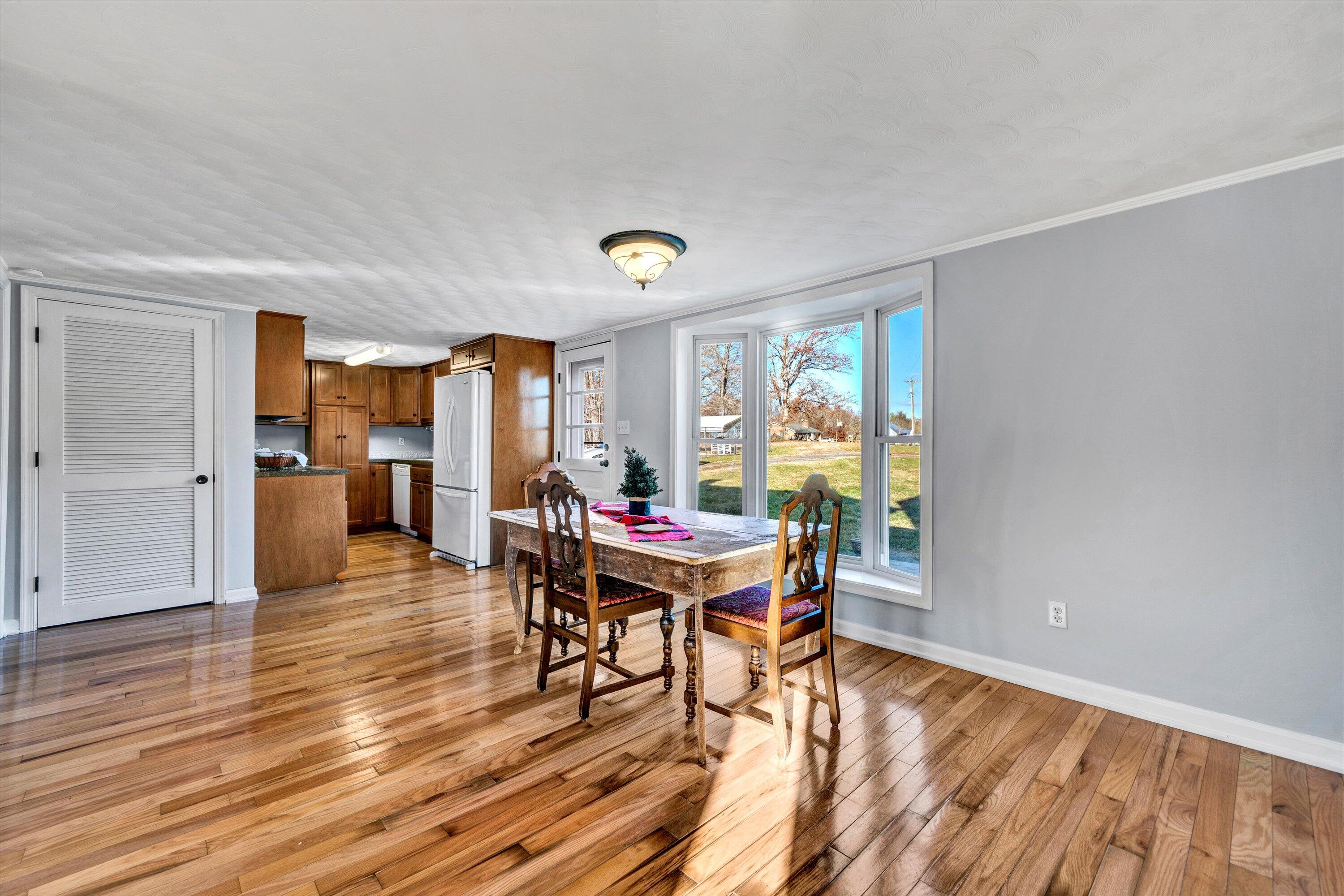 51 Mount Carmel Rd, Rocky Mount, Ohio image 3