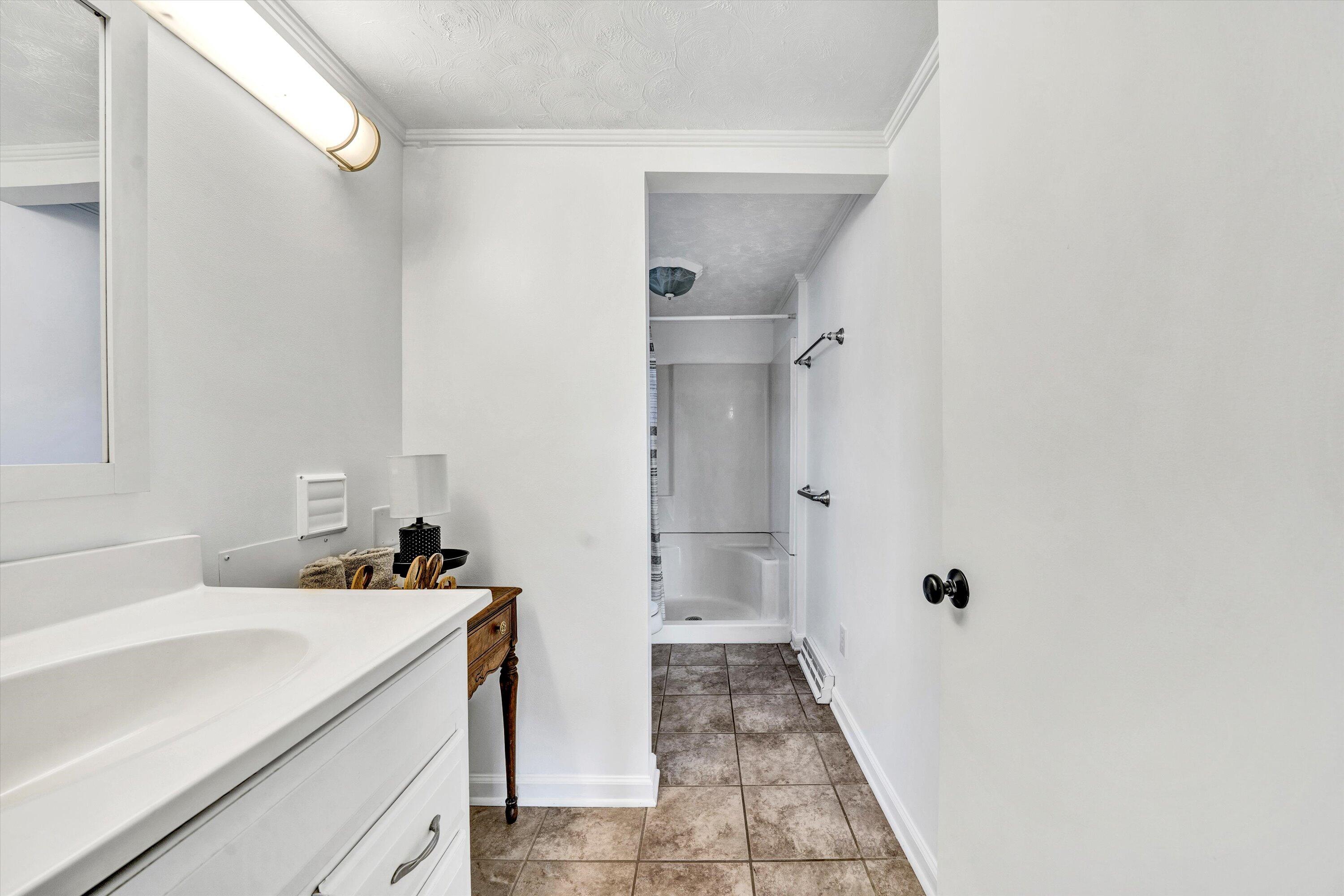 51 Mount Carmel Rd, Rocky Mount, Ohio image 20