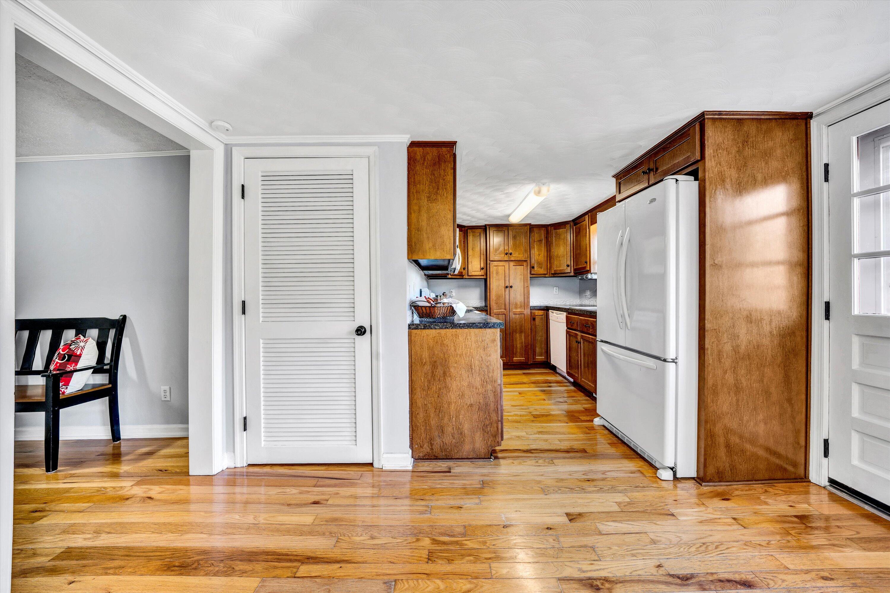 51 Mount Carmel Rd, Rocky Mount, Ohio image 14