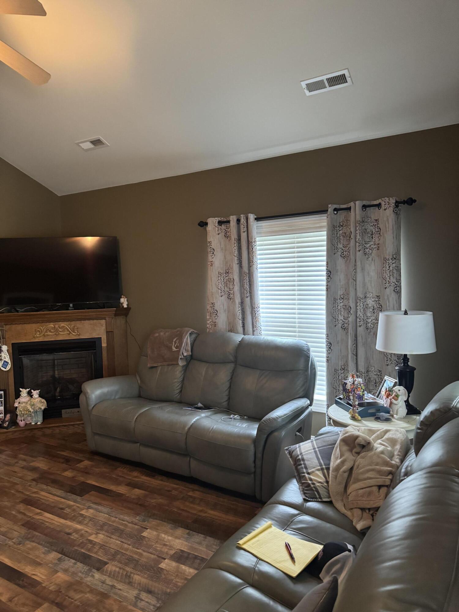 1060 Cranberry Ct, Moneta, Virginia image 3