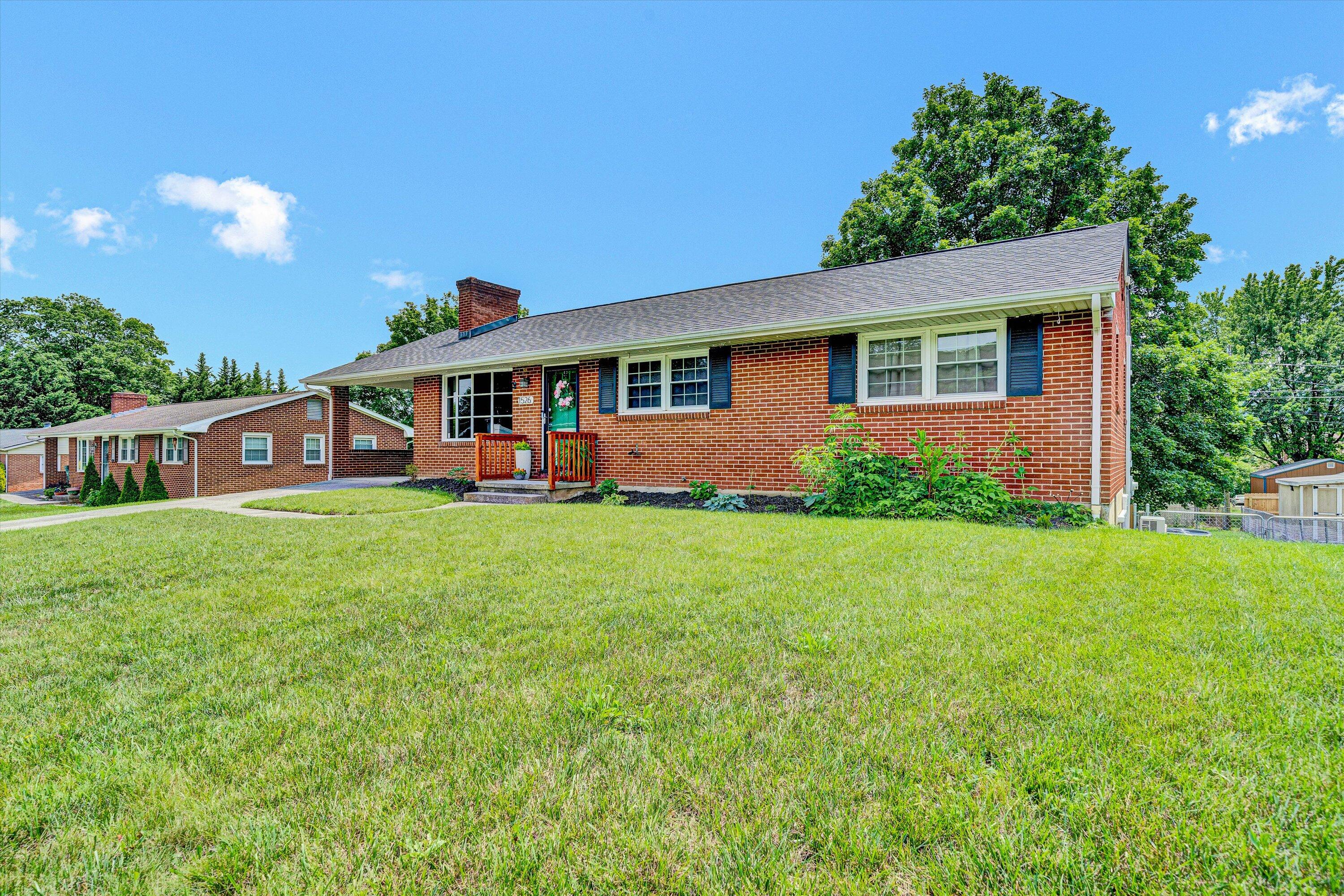 1526 Carrollton Ave, Salem, Ohio image 2