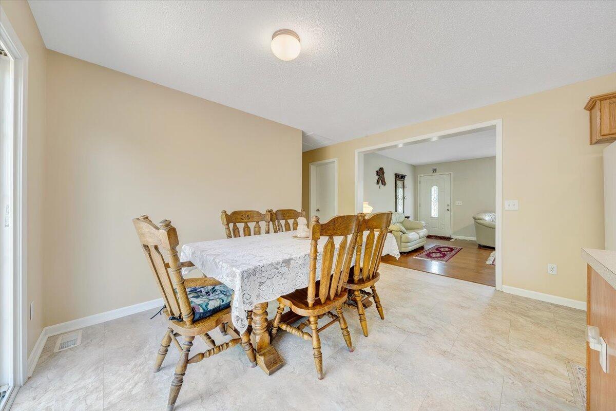 1169 Cinnamon Ridge Rd, Moneta, Virginia image 11