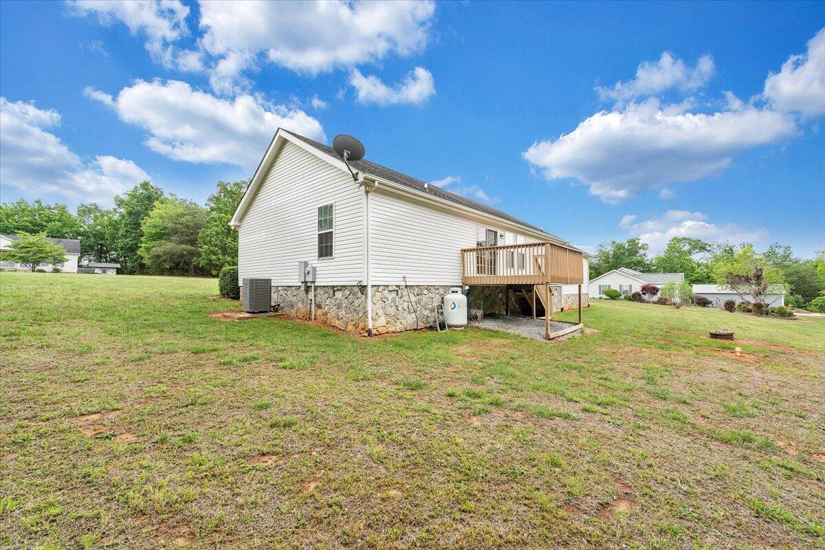 1169 Cinnamon Ridge Rd, Moneta, Virginia image 31
