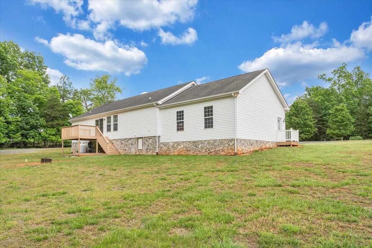 1169 Cinnamon Ridge Rd, Moneta, Virginia image 32