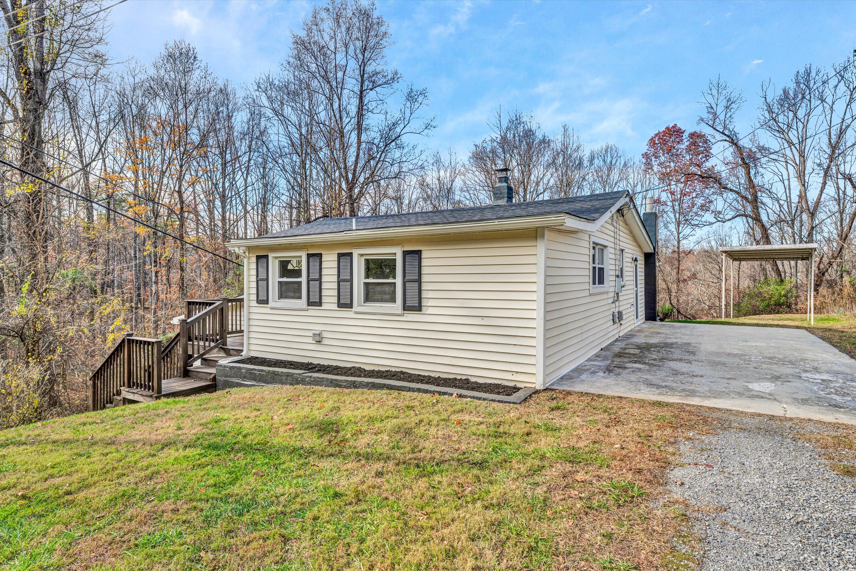 2810 Sha Al Rd, Roanoke, Virginia image 2