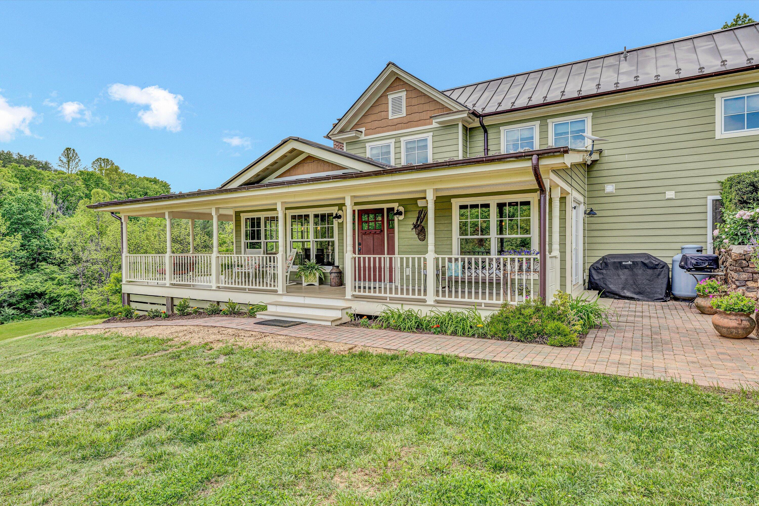 Hardy, Virginia 24101, United States, 4 Bedrooms Bedrooms, ,3 BathroomsBathrooms,Residential,Pending,127019