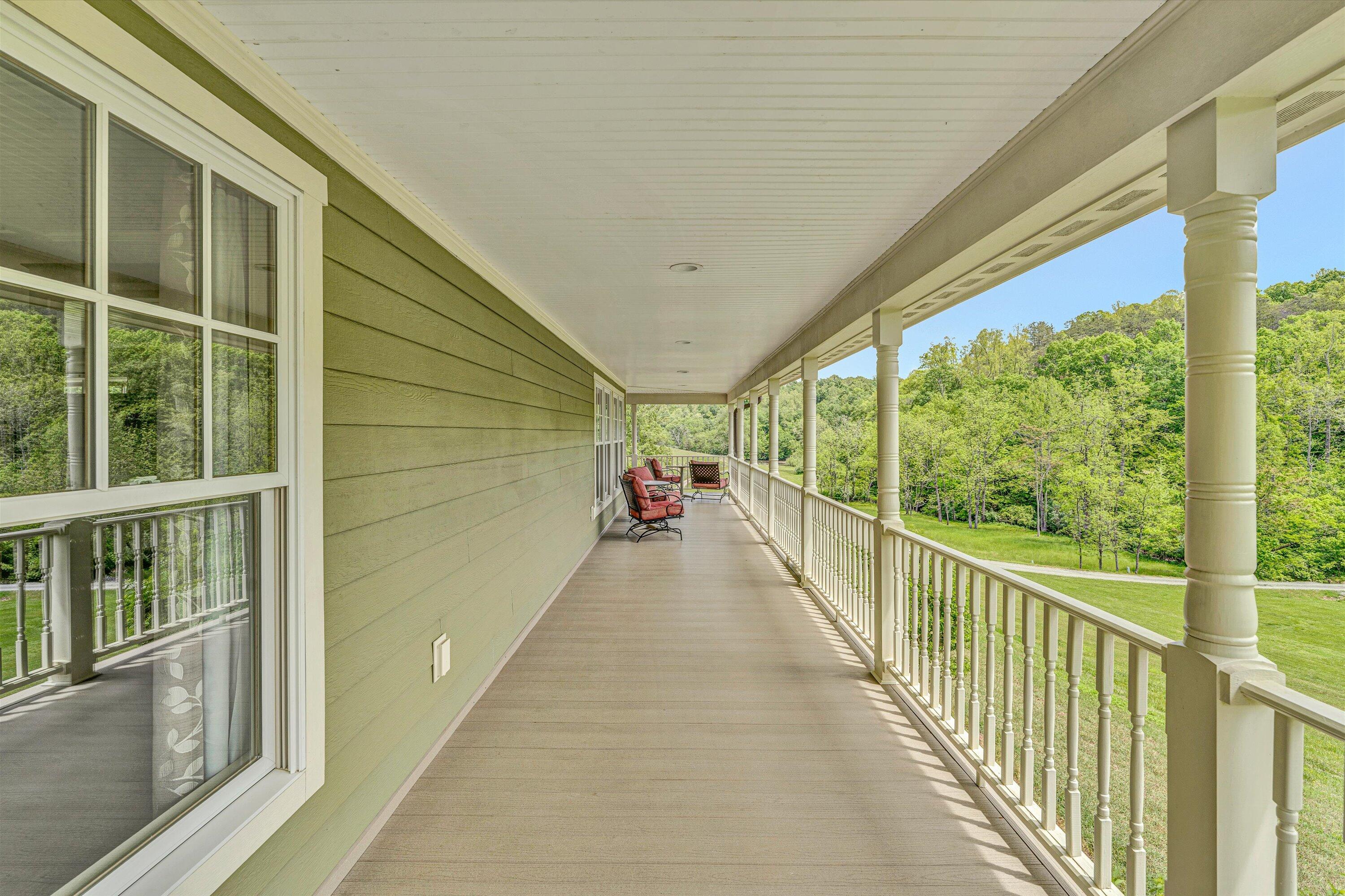 Hardy, Virginia 24101, United States, 4 Bedrooms Bedrooms, ,3 BathroomsBathrooms,Residential,Pending,127019