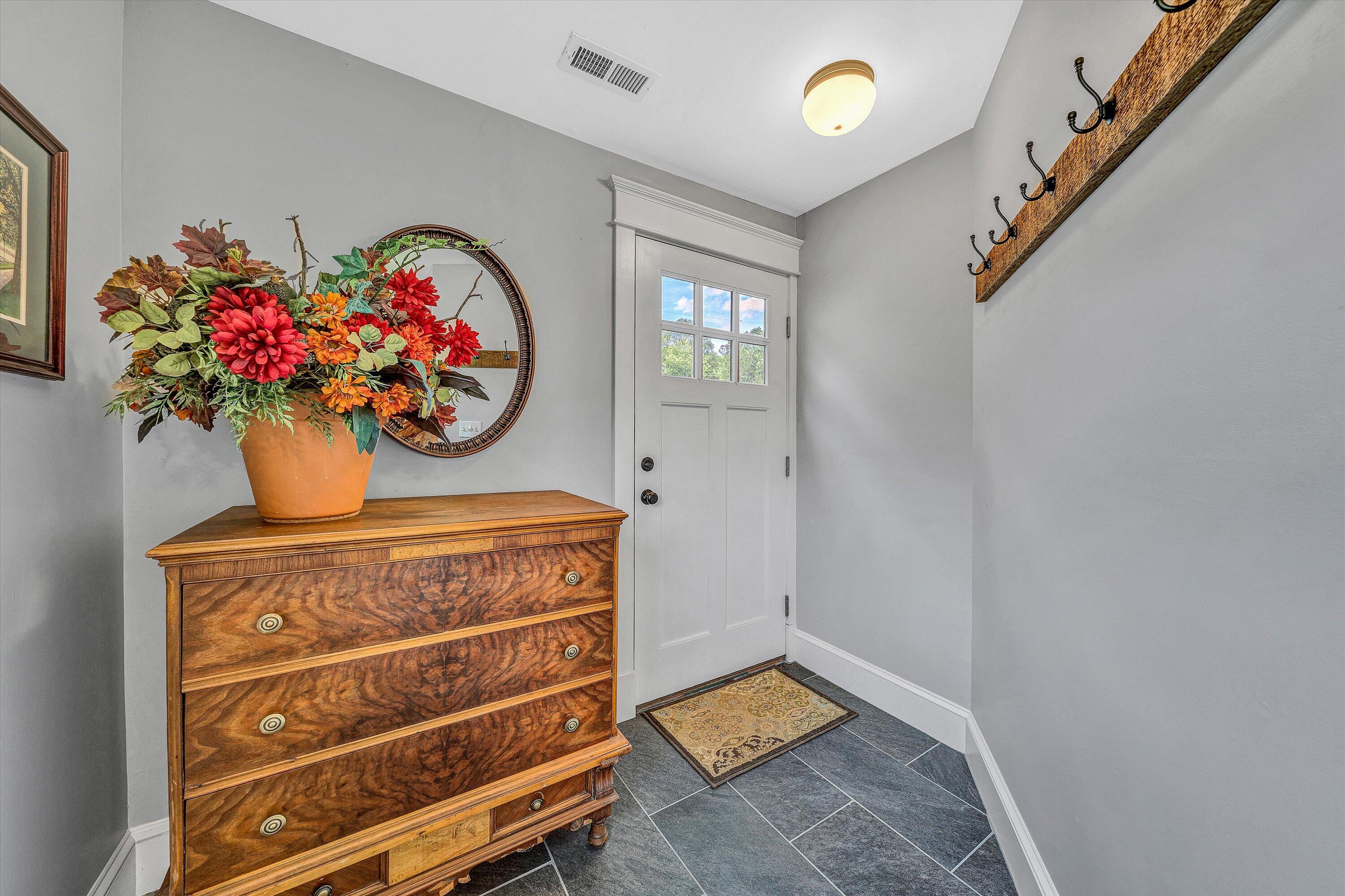 Hardy, Virginia 24101, United States, 4 Bedrooms Bedrooms, ,3 BathroomsBathrooms,Residential,Pending,127019