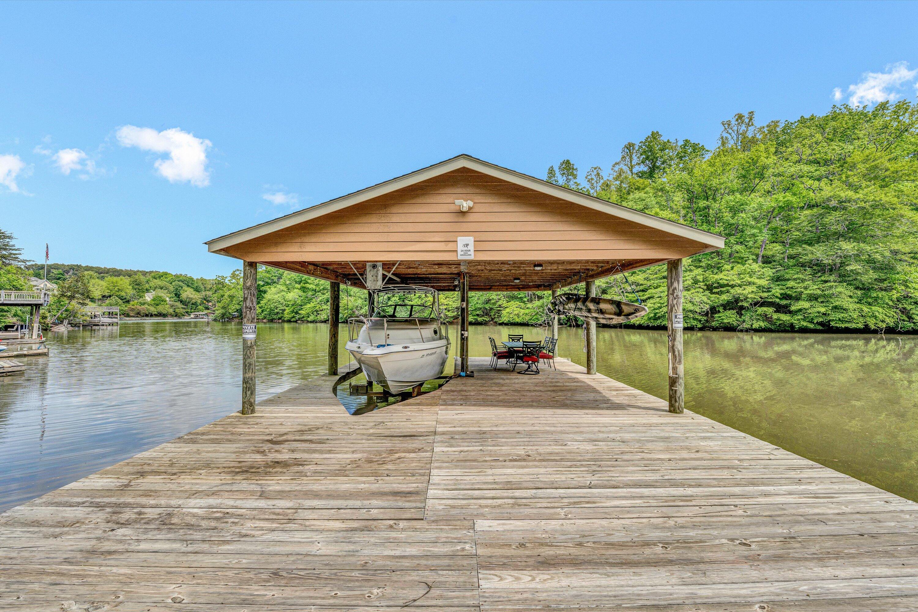Hardy, Virginia 24101, United States, 4 Bedrooms Bedrooms, ,3 BathroomsBathrooms,Residential,Pending,127019
