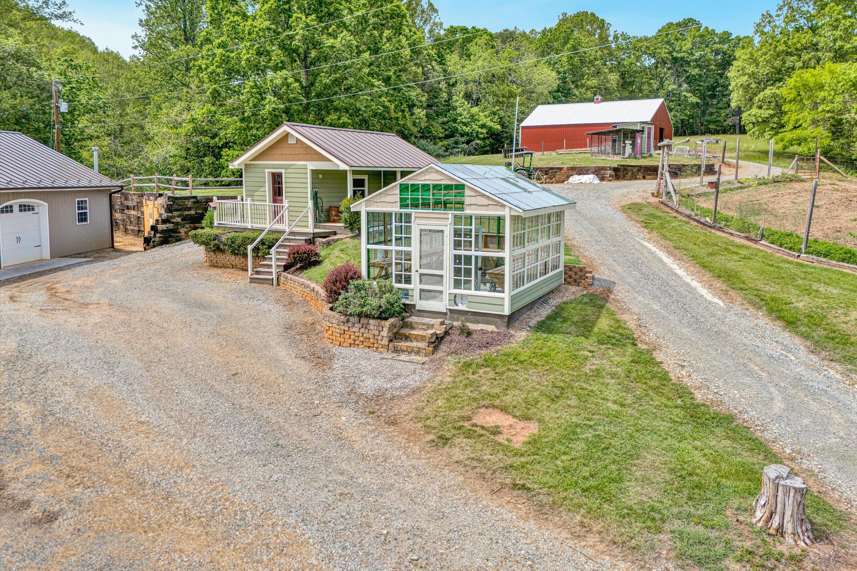 Hardy, Virginia 24101, United States, 4 Bedrooms Bedrooms, ,3 BathroomsBathrooms,Residential,Pending,127019