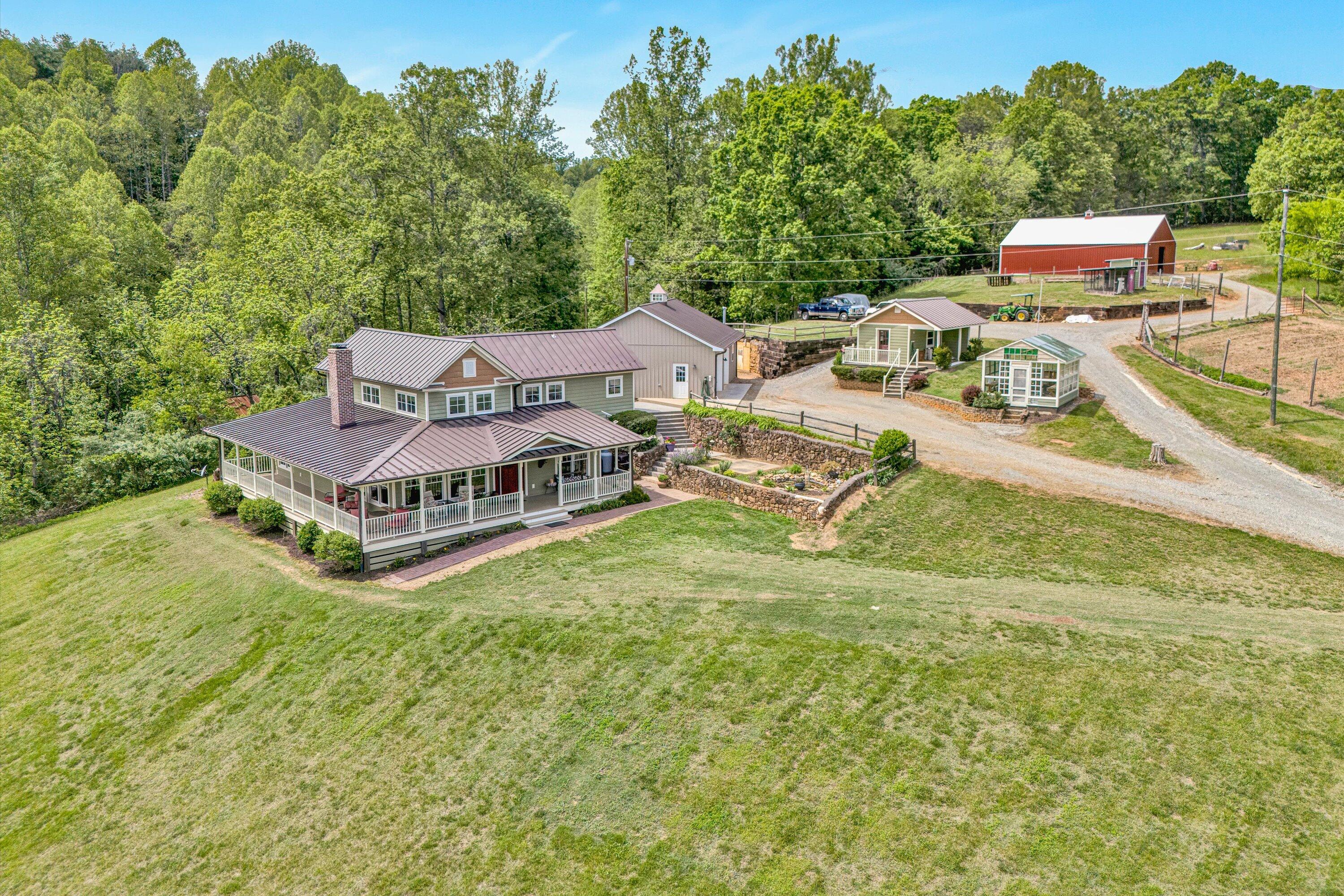 Hardy, Virginia 24101, United States, 4 Bedrooms Bedrooms, ,3 BathroomsBathrooms,Residential,Pending,127019